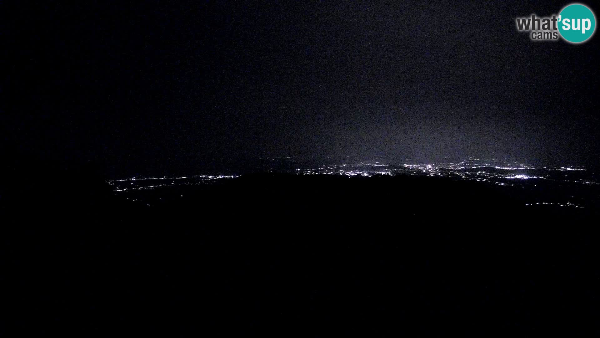 Krim webcam mountain hut | view to Ljubljana – Slovenia