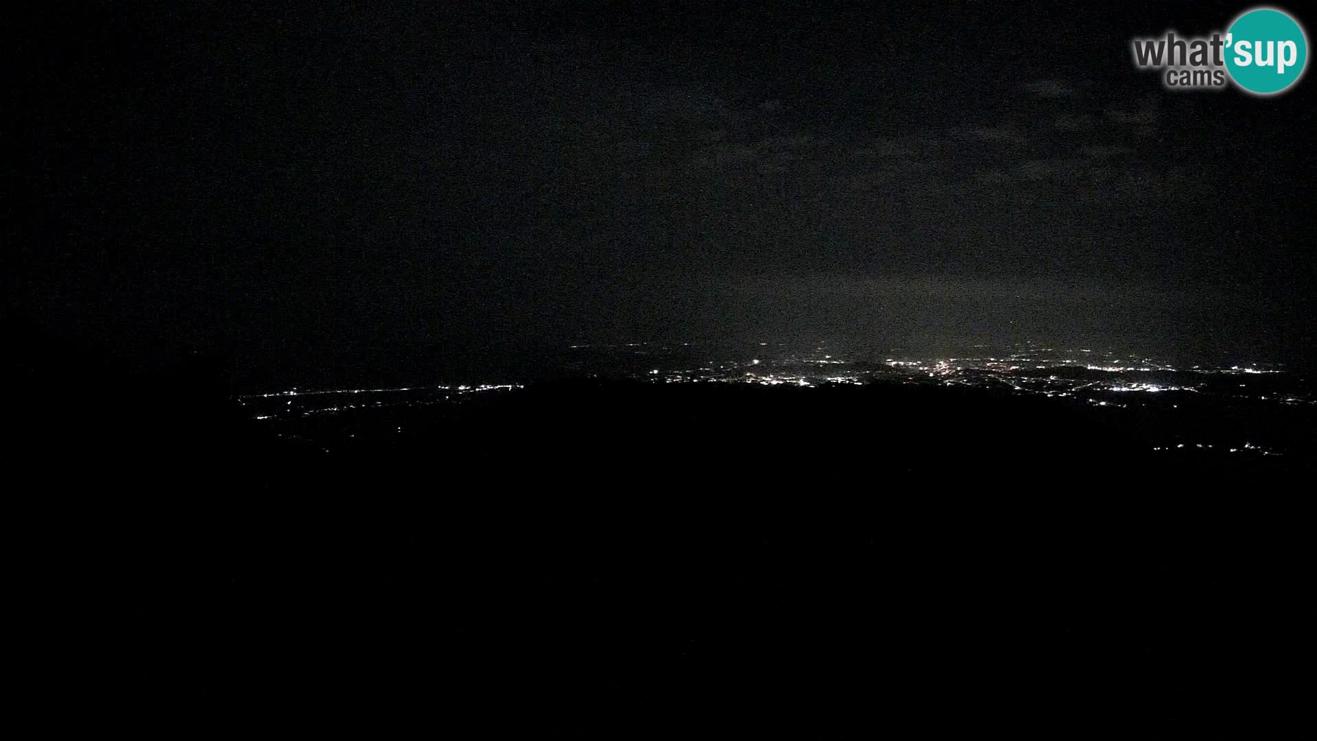 Krim Web cam Berghütte | Blick auf Ljubljana – Slowenien