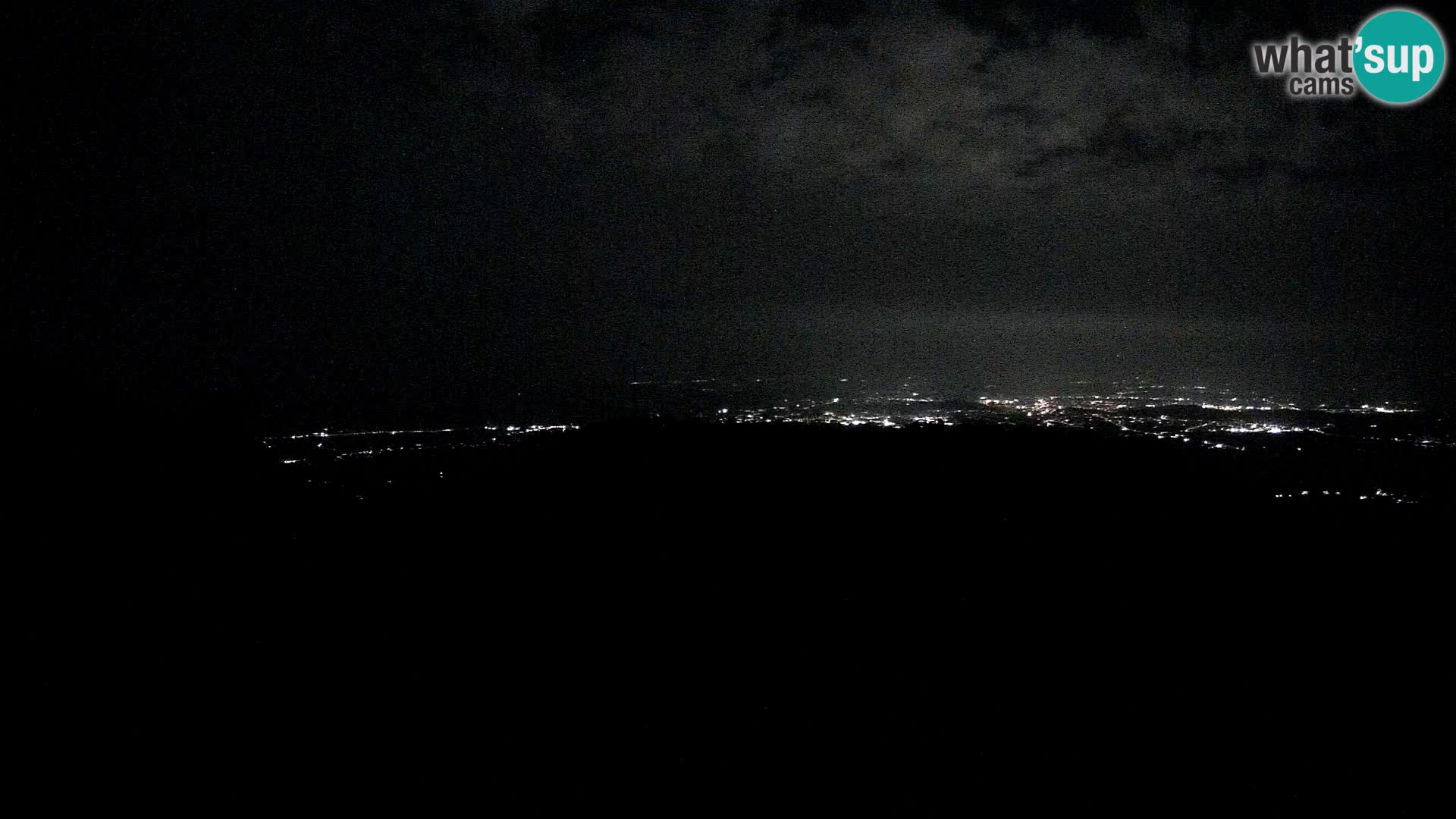 Krim Web cam Berghütte | Blick auf Ljubljana – Slowenien