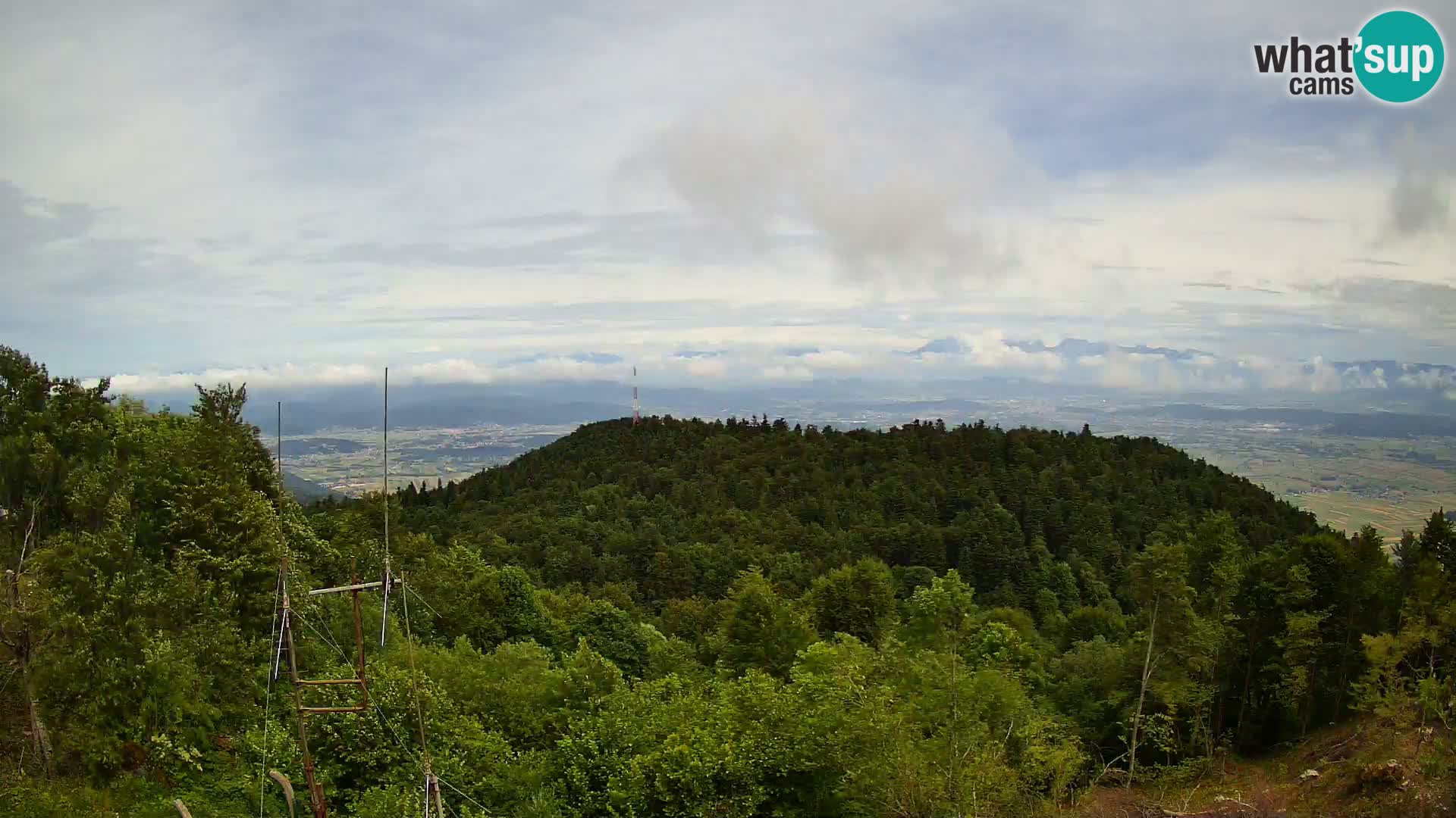 Krim Web cam Berghütte | Blick auf Ljubljana – Slowenien
