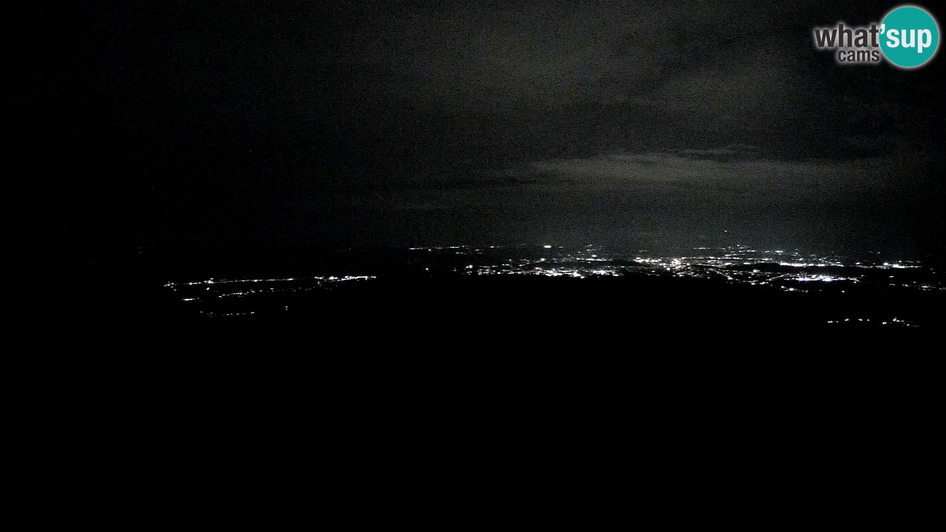 Krim Web cam Berghütte | Blick auf Ljubljana – Slowenien
