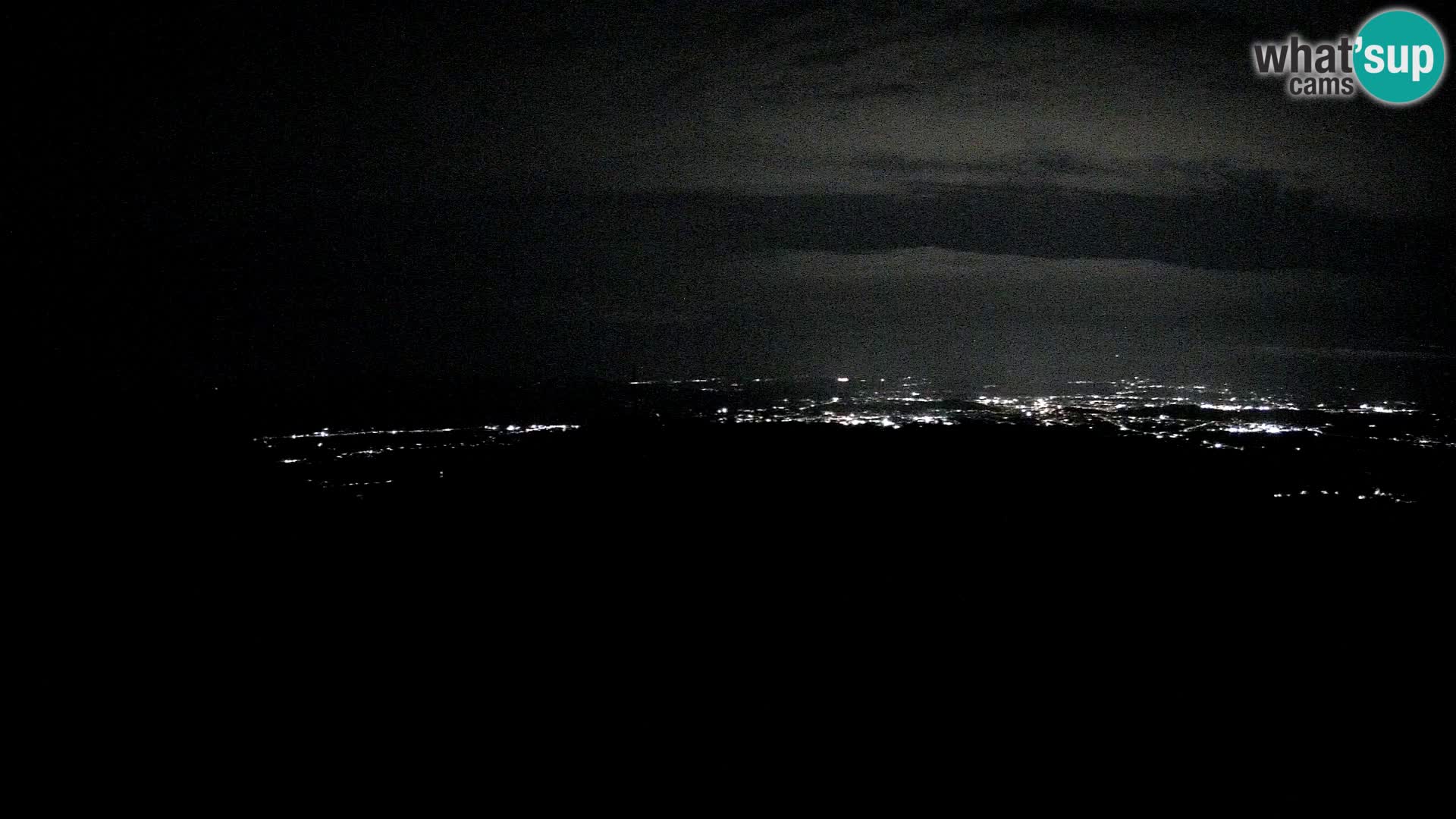 Krim Web cam Berghütte | Blick auf Ljubljana – Slowenien