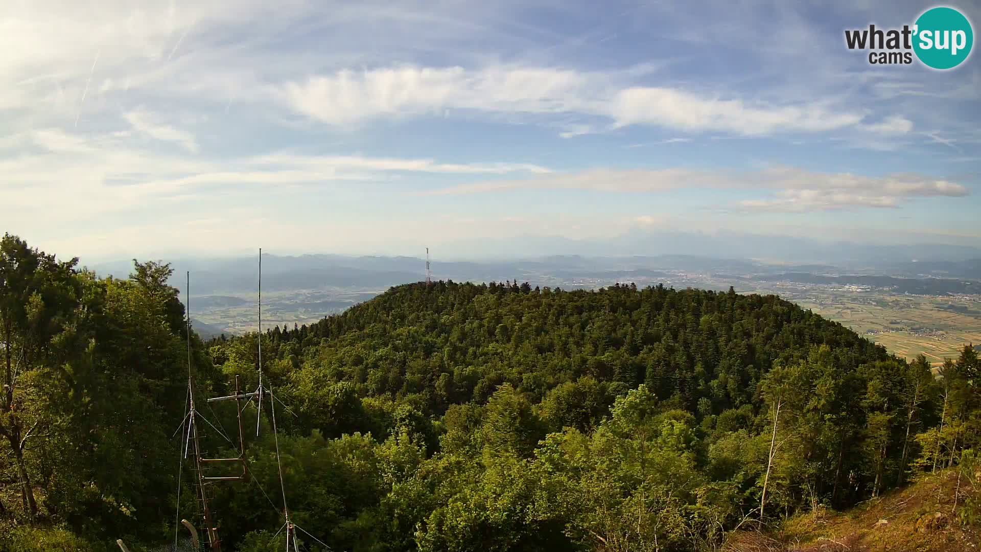 Krim webcam mountain hut | view to Ljubljana – Slovenia