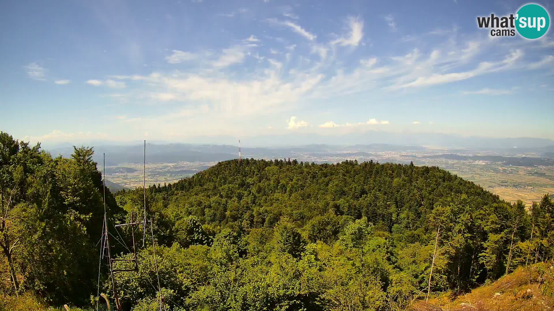Krim webcam mountain hut | view to Ljubljana – Slovenia