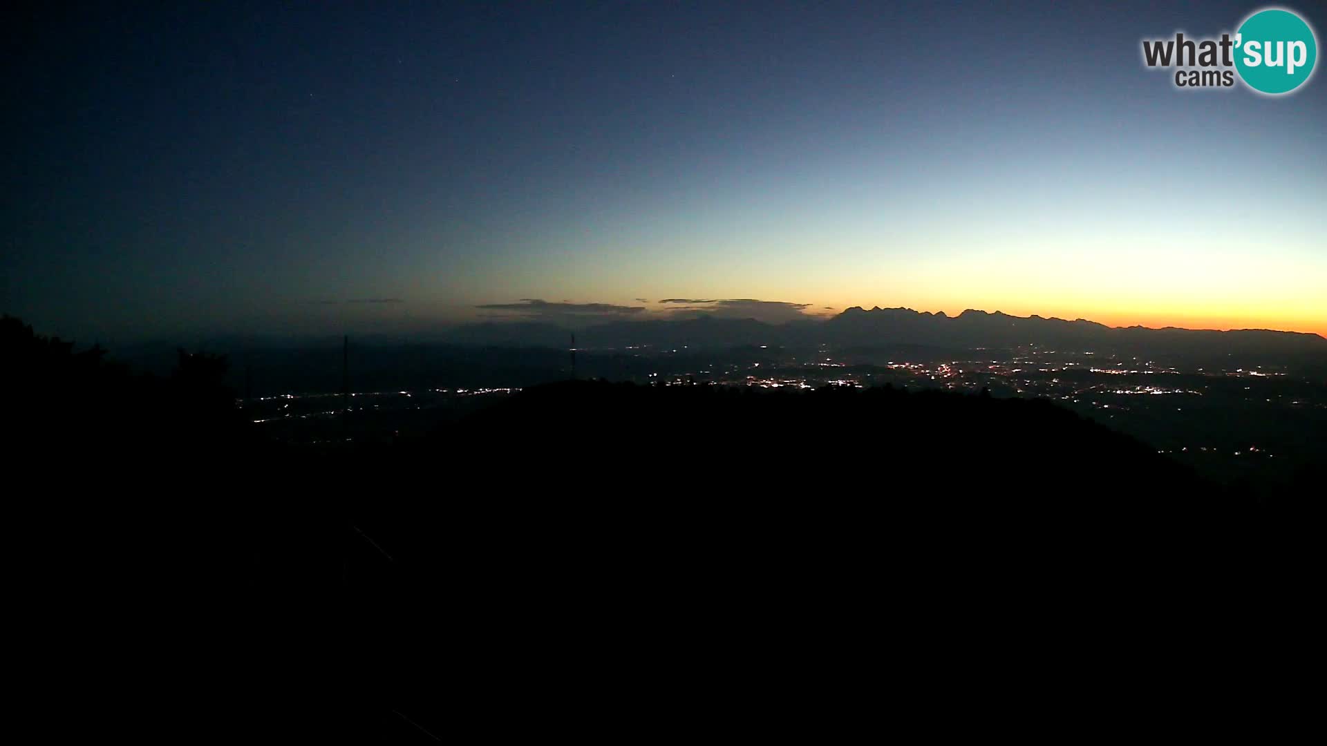 Krim webcam mountain hut | view to Ljubljana – Slovenia