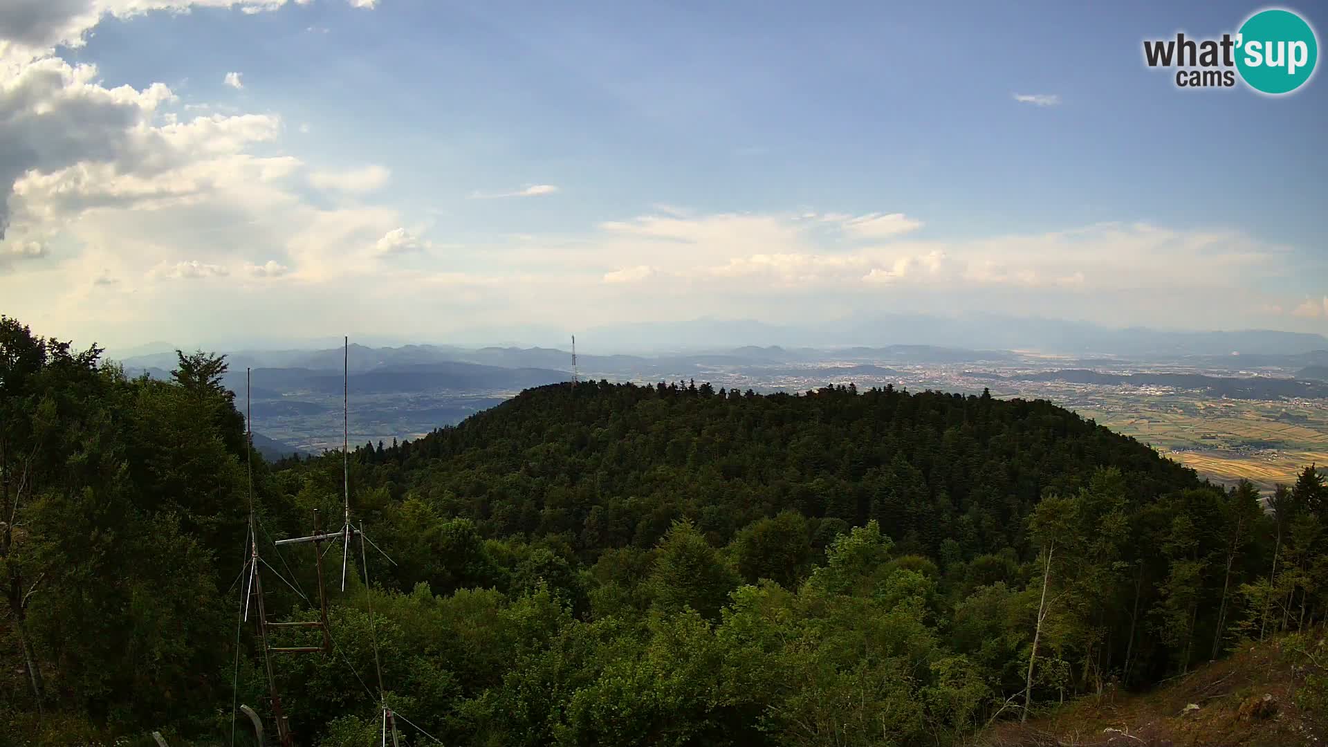 Krim webcam mountain hut | view to Ljubljana – Slovenia