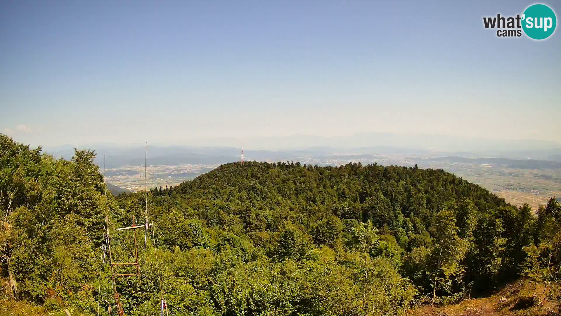 Krim Web cam Berghütte | Blick auf Ljubljana – Slowenien