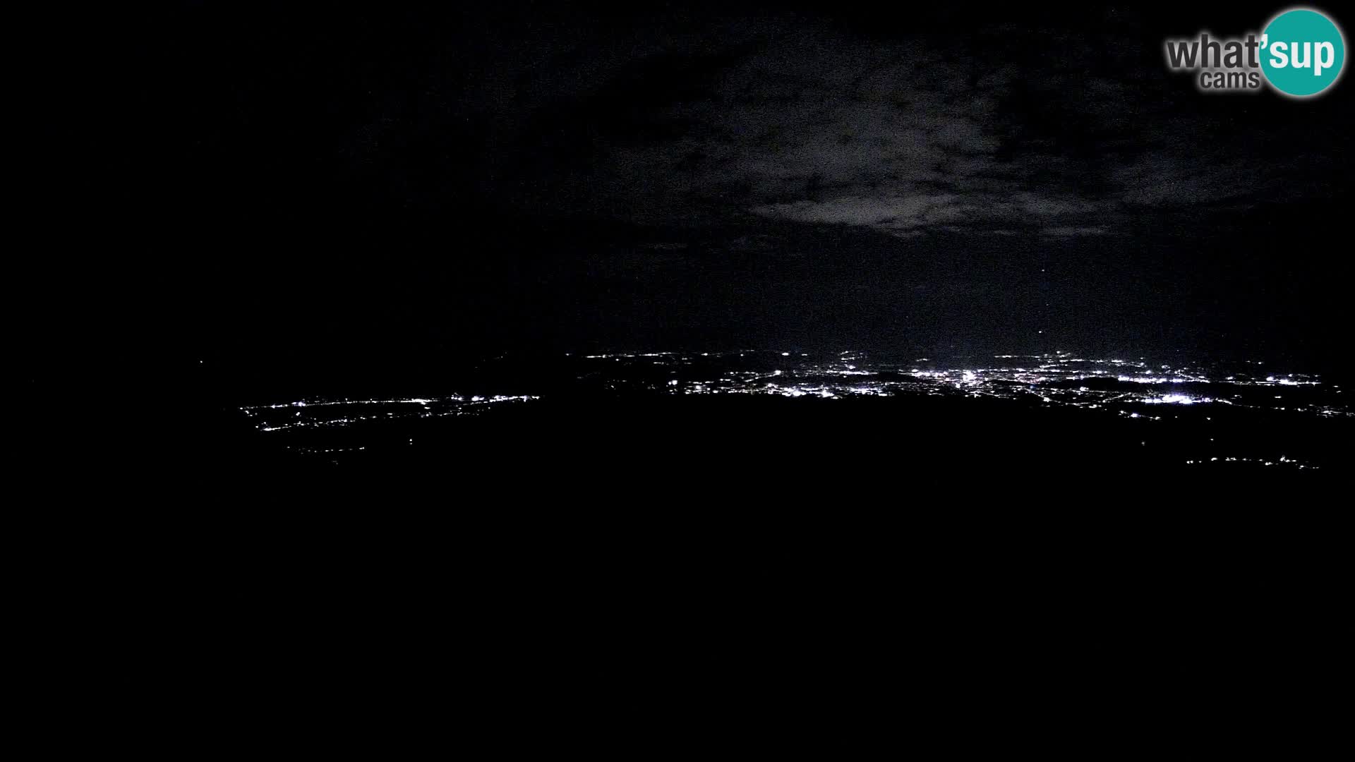 Krim Web cam Berghütte | Blick auf Ljubljana – Slowenien