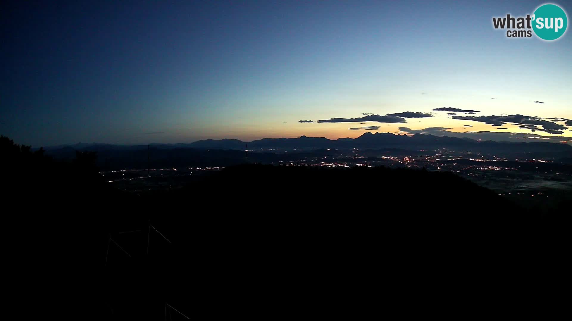 Krim webcam mountain hut | view to Ljubljana – Slovenia