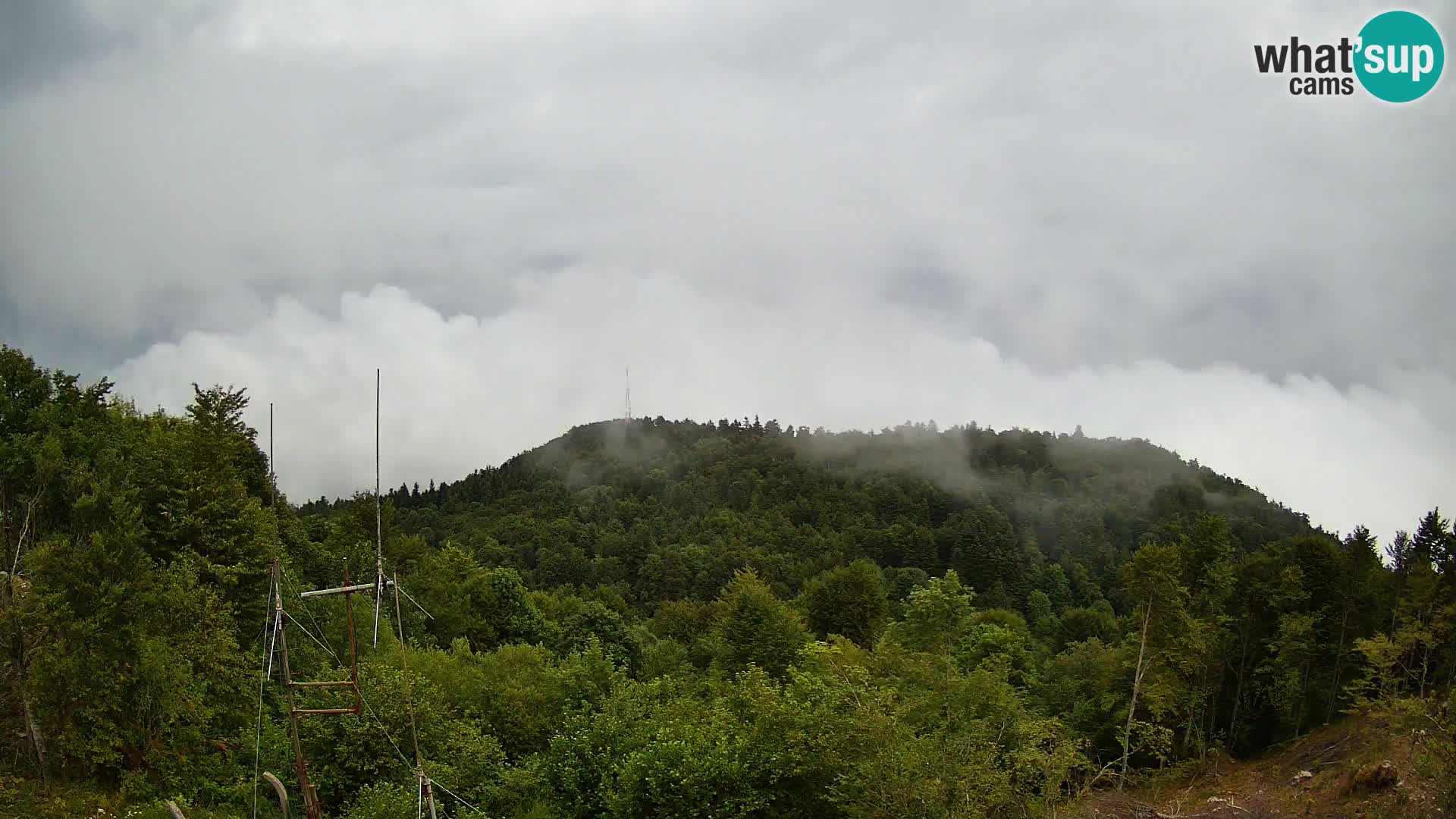 Krim webcam mountain hut | view to Ljubljana – Slovenia