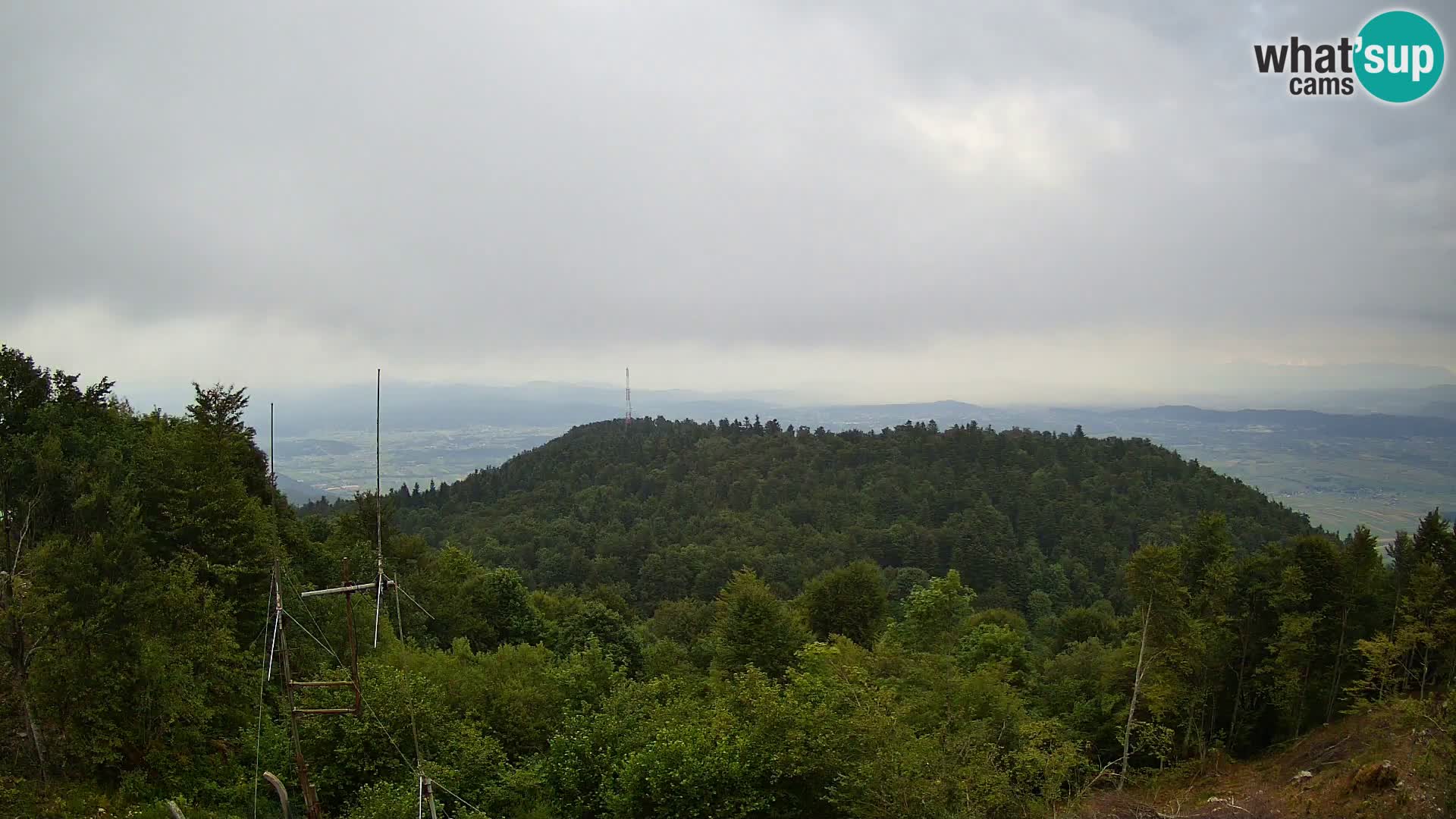 Krim Web cam Berghütte | Blick auf Ljubljana – Slowenien
