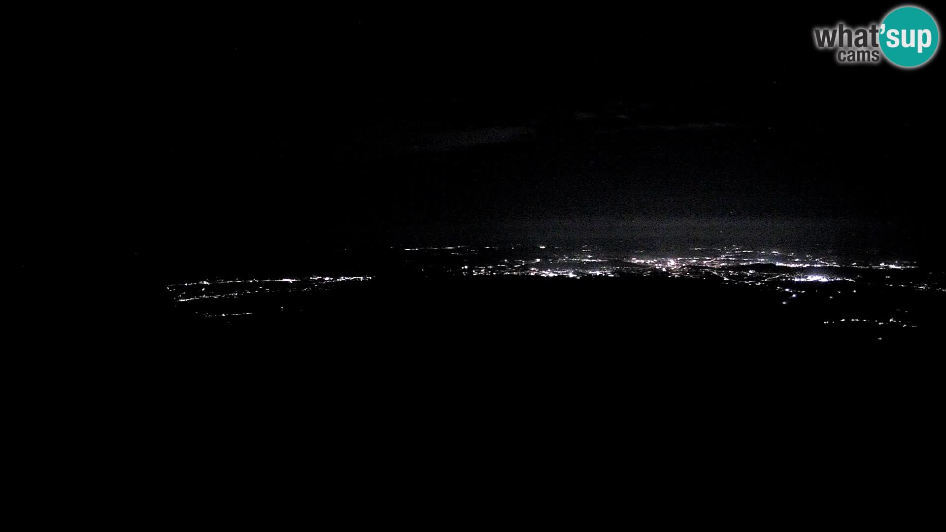 Krim webcam mountain hut | view to Ljubljana – Slovenia