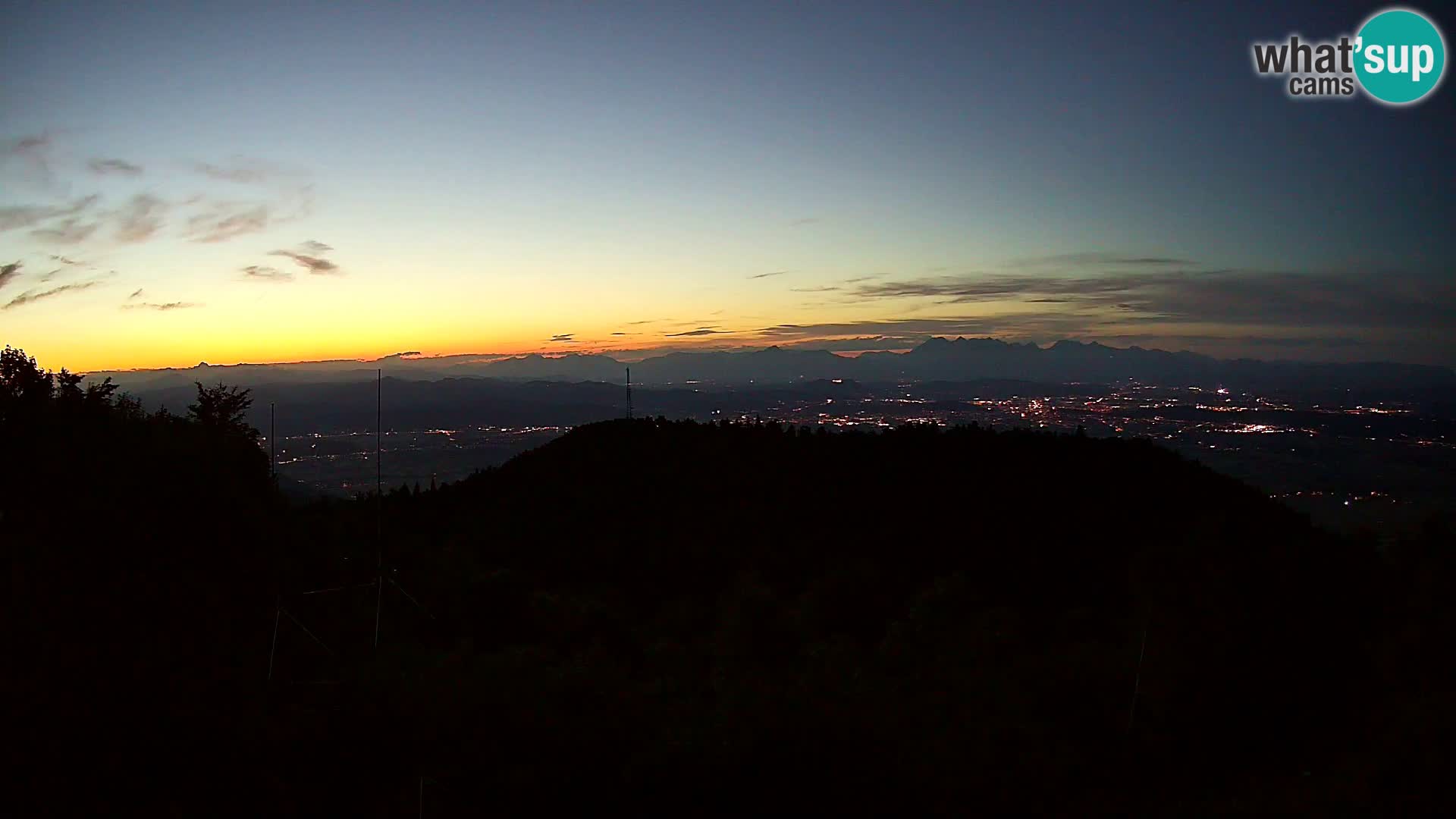 Krim Web cam Berghütte | Blick auf Ljubljana – Slowenien