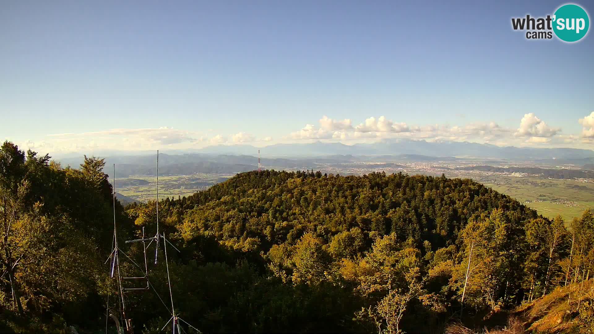 Krim Web cam Berghütte | Blick auf Ljubljana – Slowenien
