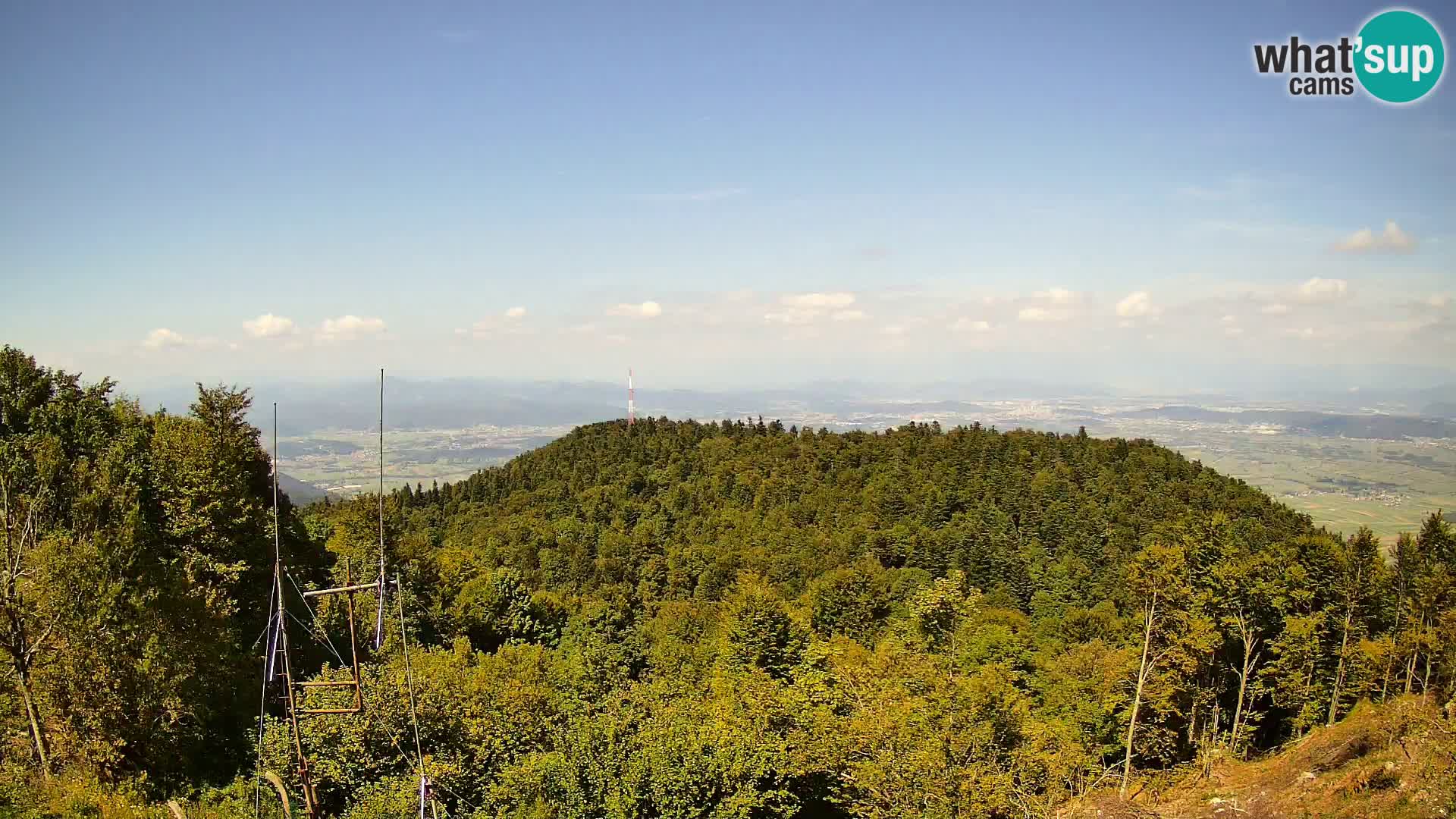 Krim Web cam Berghütte | Blick auf Ljubljana – Slowenien
