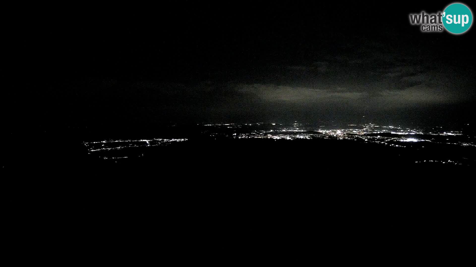 Krim Web cam Berghütte | Blick auf Ljubljana – Slowenien