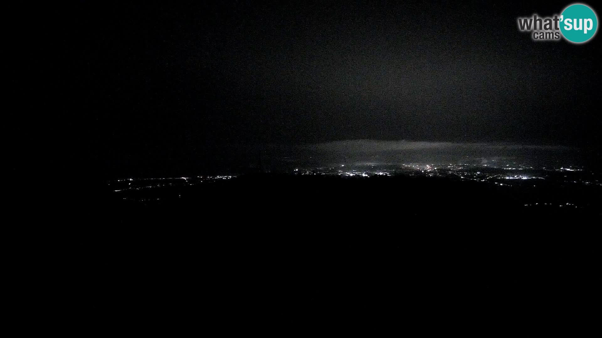 Krim Web cam Berghütte | Blick auf Ljubljana – Slowenien