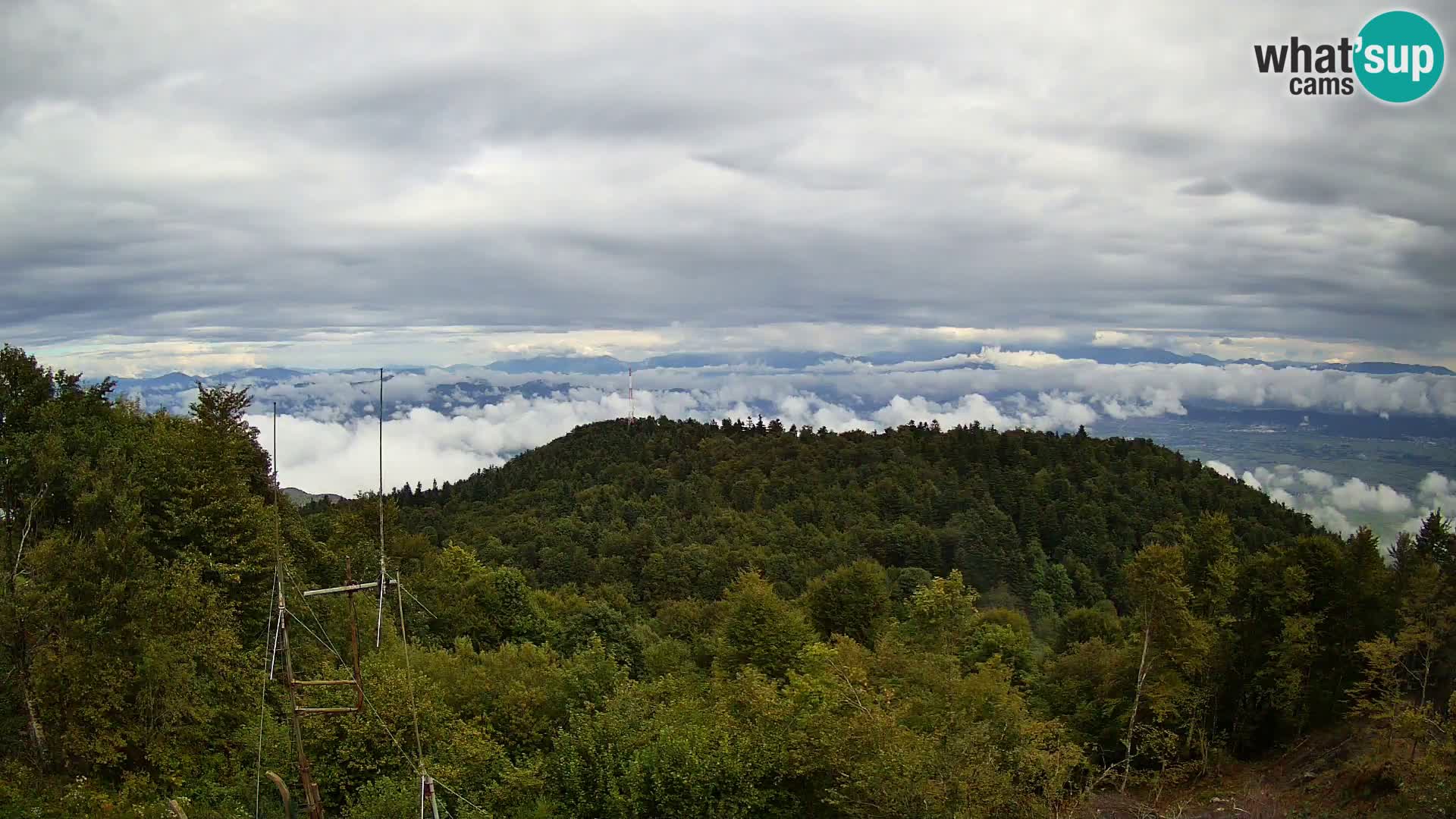 Krim Web cam Berghütte | Blick auf Ljubljana – Slowenien