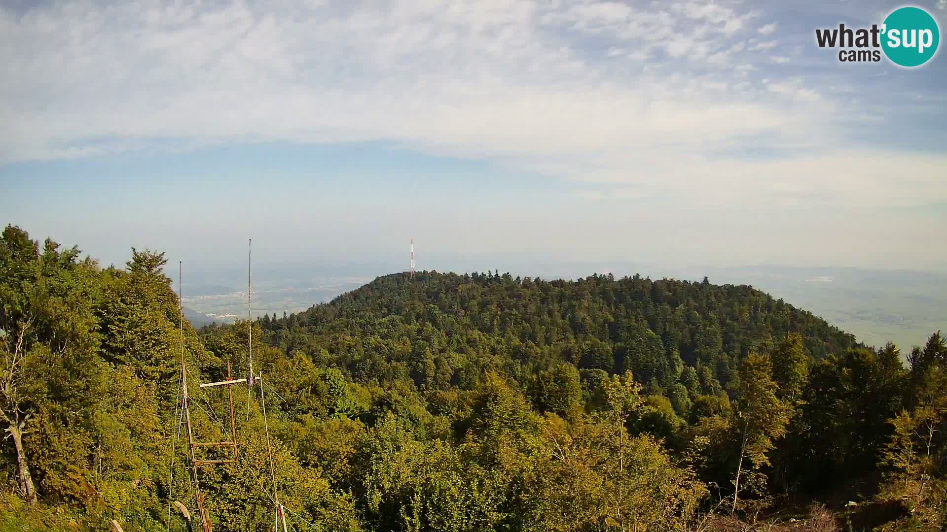 Krim Web cam Berghütte | Blick auf Ljubljana – Slowenien