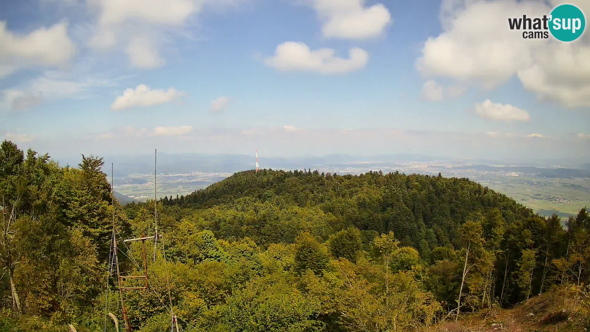 Krim Web cam Berghütte | Blick auf Ljubljana – Slowenien