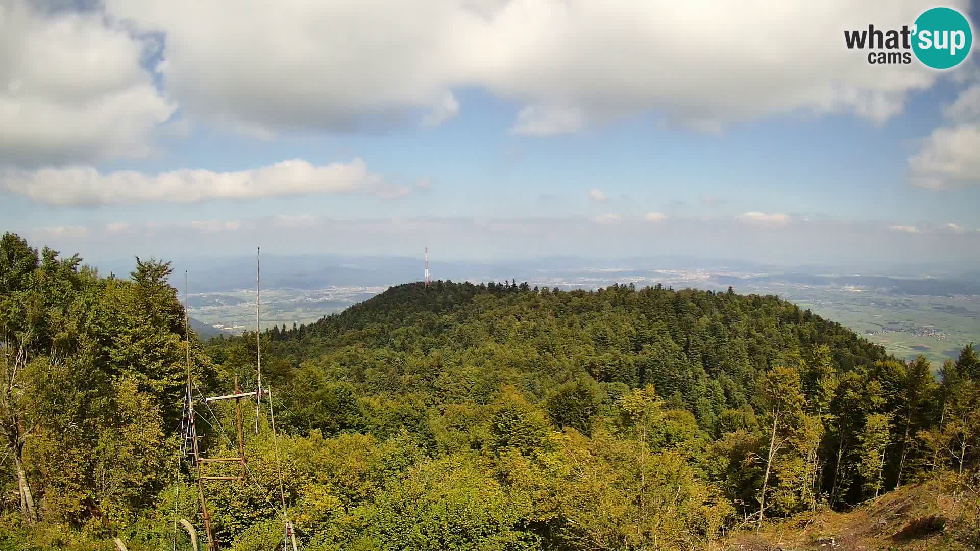 Krim Web cam Berghütte | Blick auf Ljubljana – Slowenien