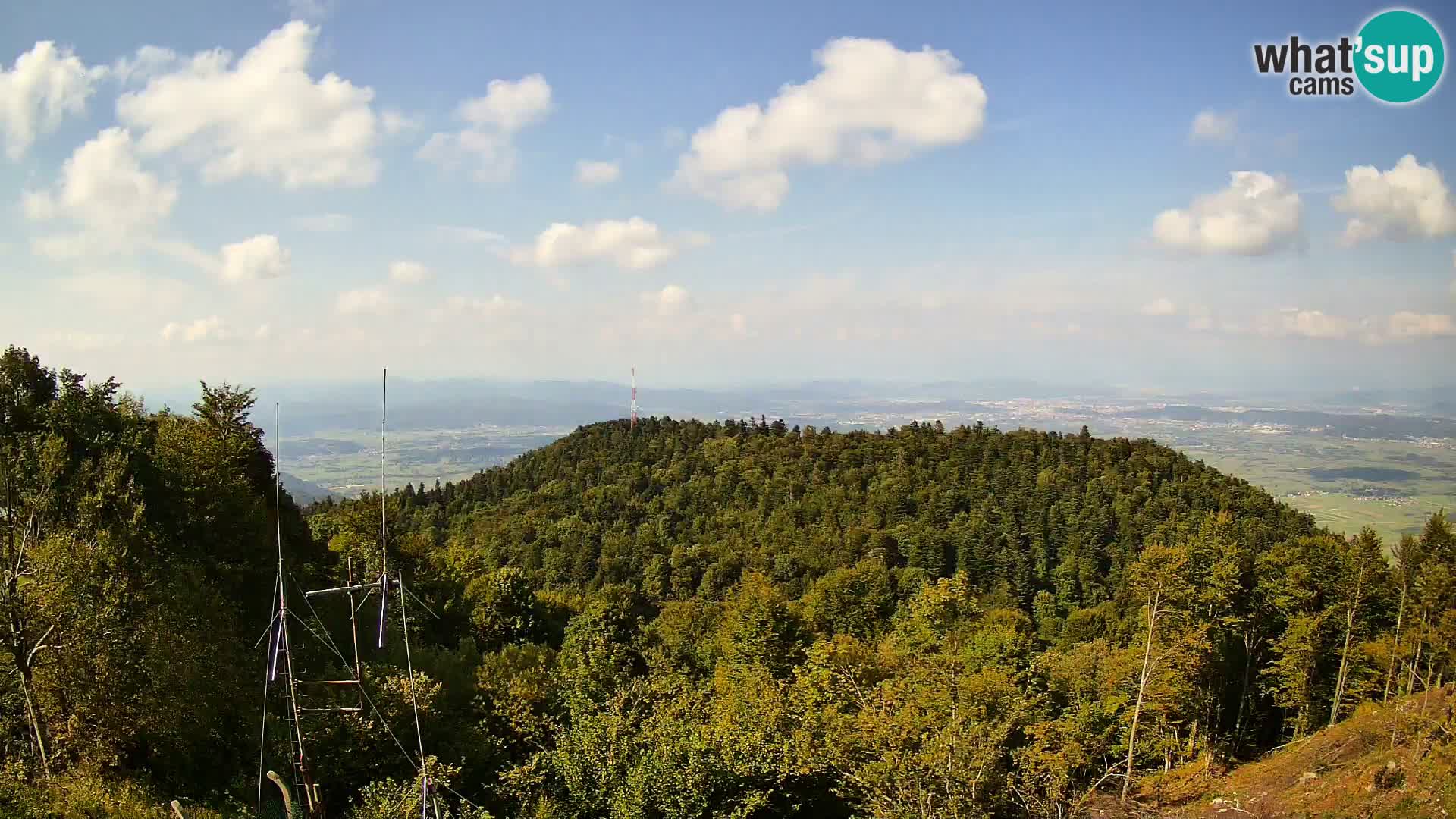 Krim Web cam Berghütte | Blick auf Ljubljana – Slowenien