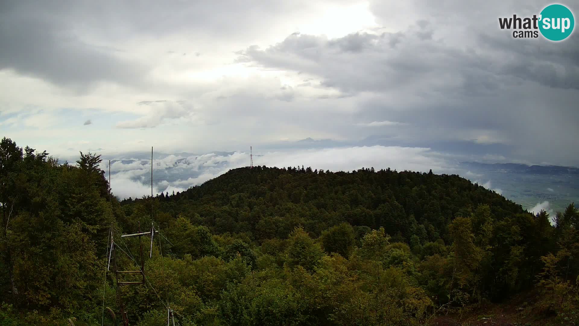 Krim Web cam Berghütte | Blick auf Ljubljana – Slowenien
