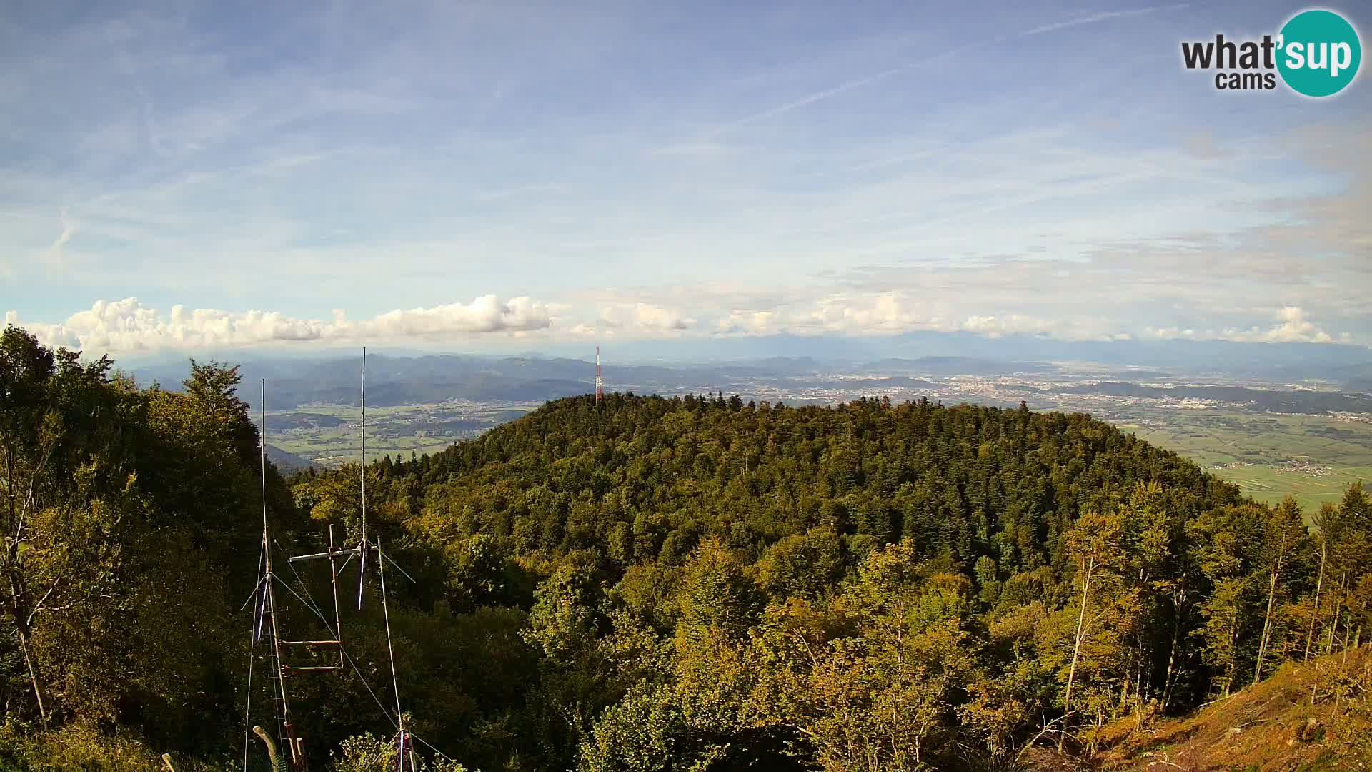 Krim webcam mountain hut | view to Ljubljana – Slovenia