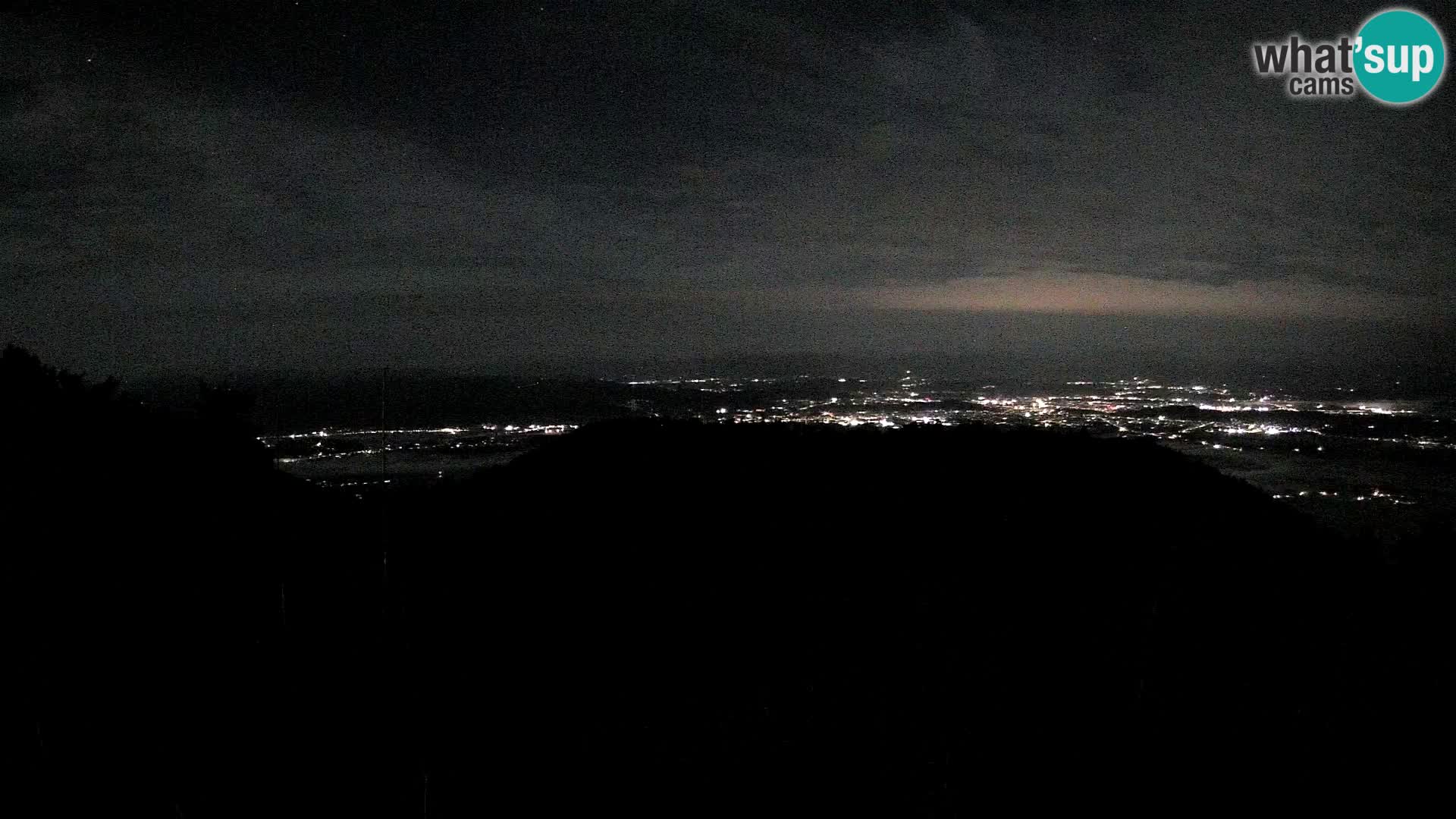 Krim Web cam Berghütte | Blick auf Ljubljana – Slowenien