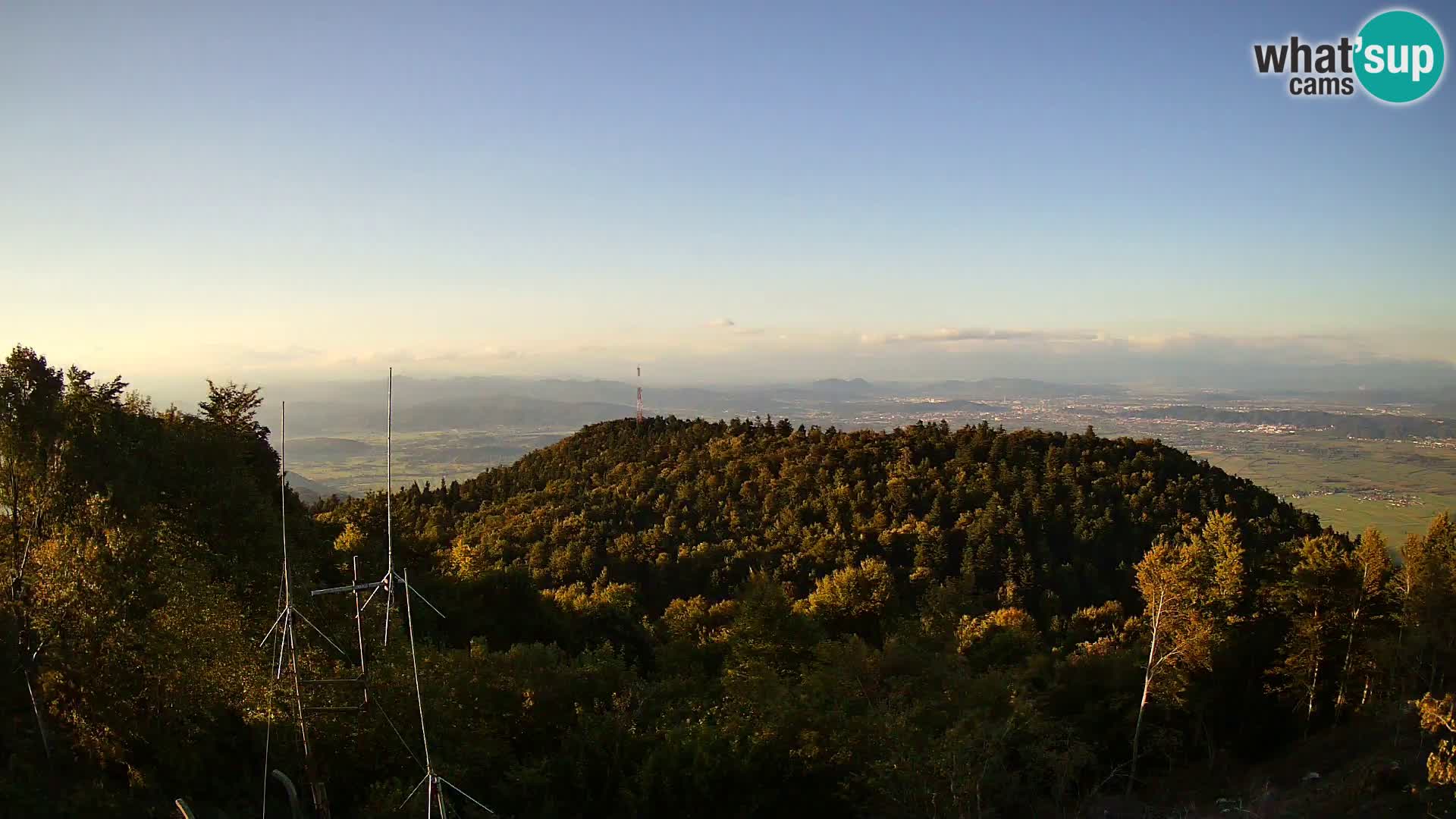 Krim Web cam Berghütte | Blick auf Ljubljana – Slowenien