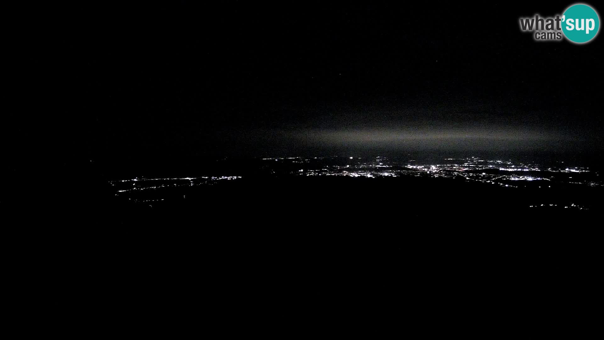 Krim webcam mountain hut | view to Ljubljana – Slovenia