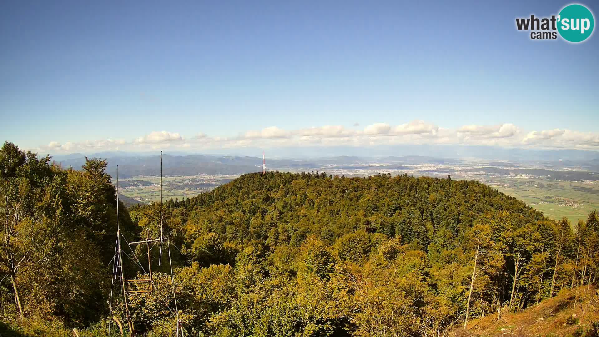 Krim webcam mountain hut | view to Ljubljana – Slovenia