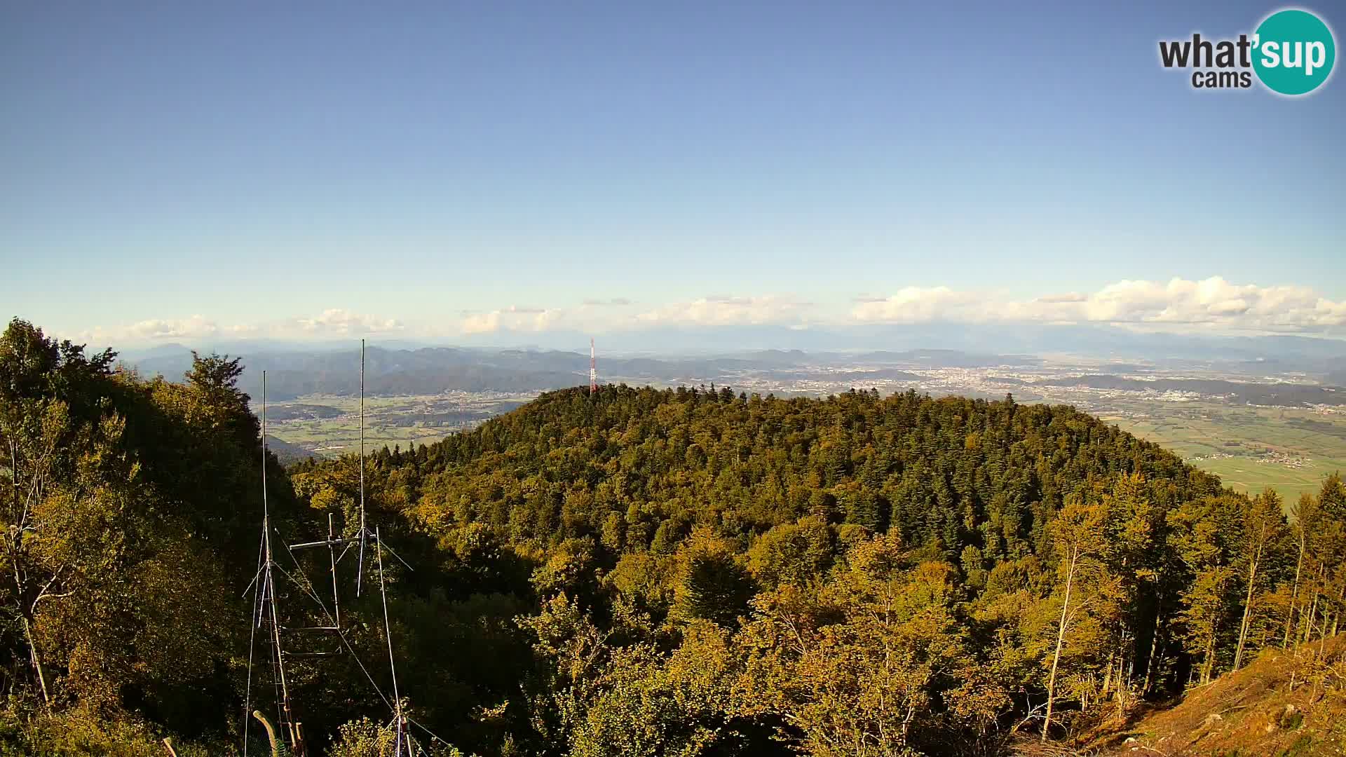 Krim webcam mountain hut | view to Ljubljana – Slovenia