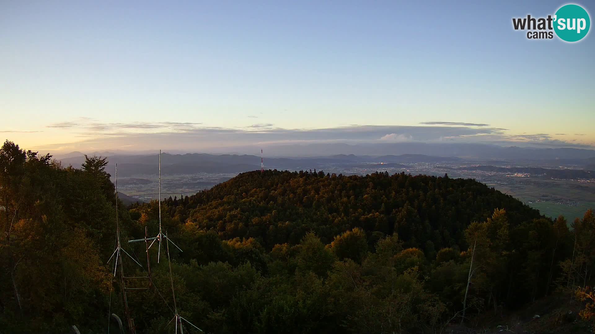 Krim Web cam Berghütte | Blick auf Ljubljana – Slowenien