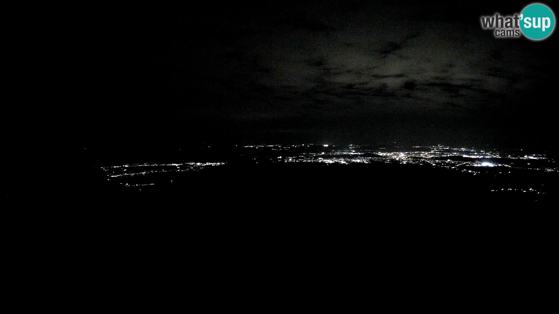 Krim Web cam Berghütte | Blick auf Ljubljana – Slowenien