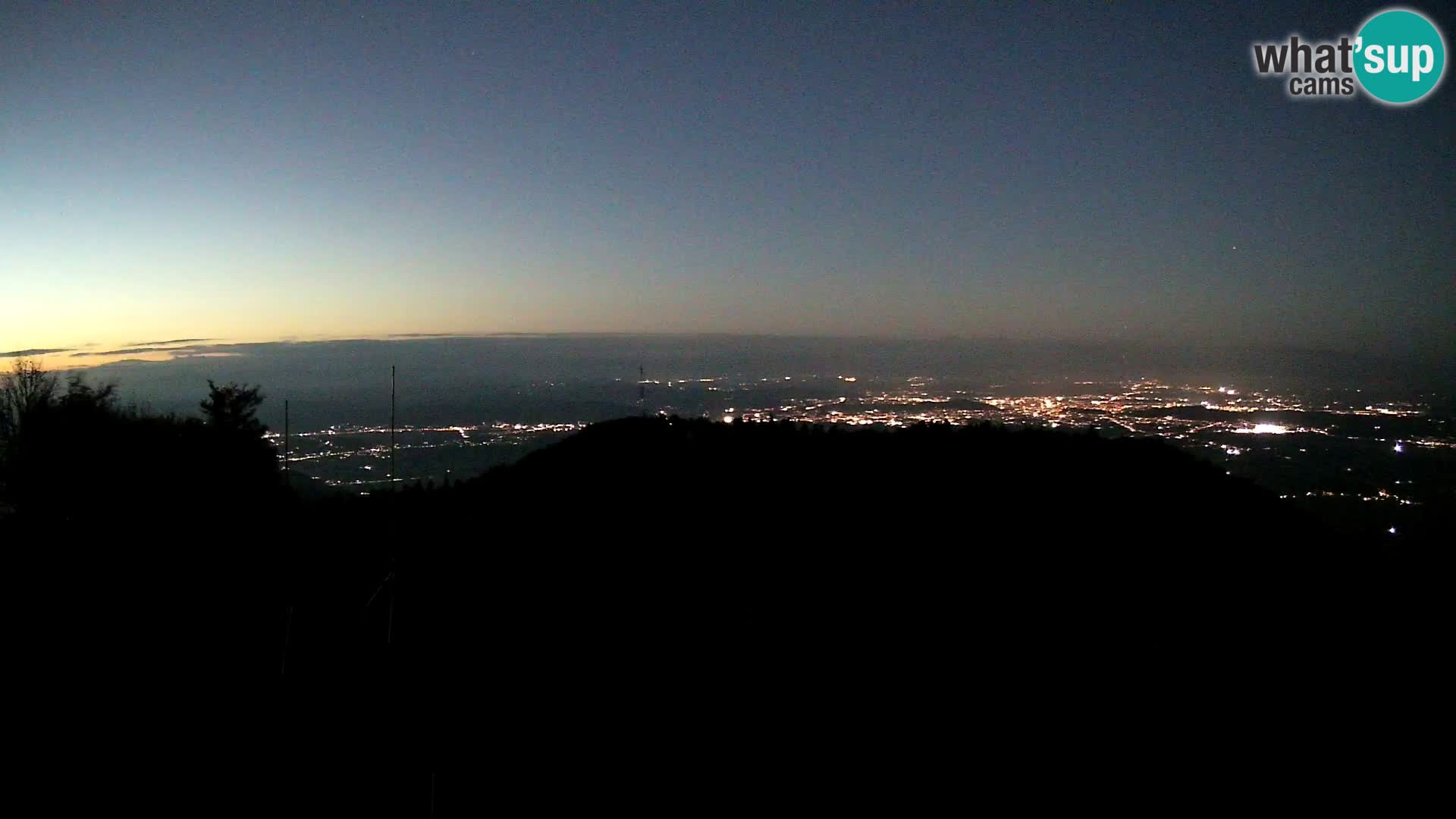 Krim camera refugio de montaña | Vistas a Ljubljana – Eslovenia
