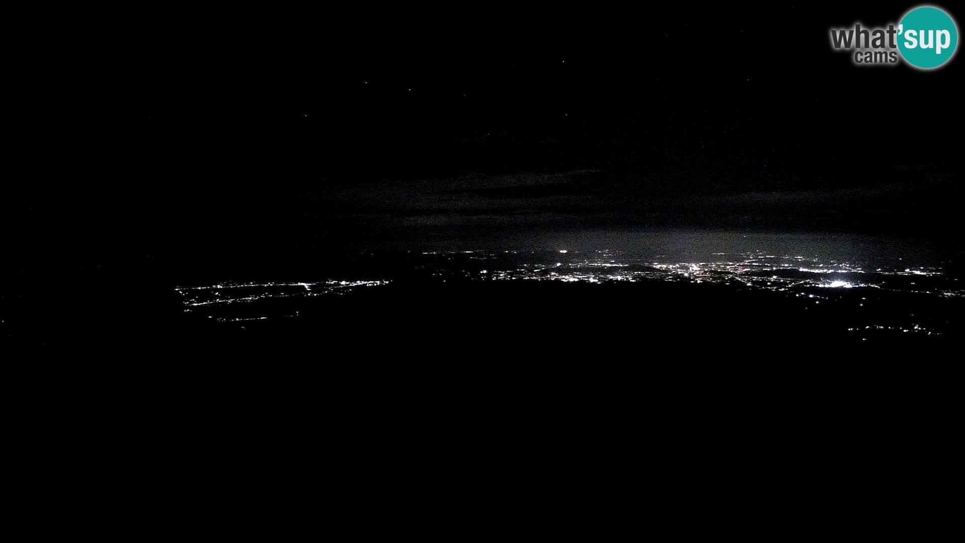 Krim Web cam Berghütte | Blick auf Ljubljana – Slowenien