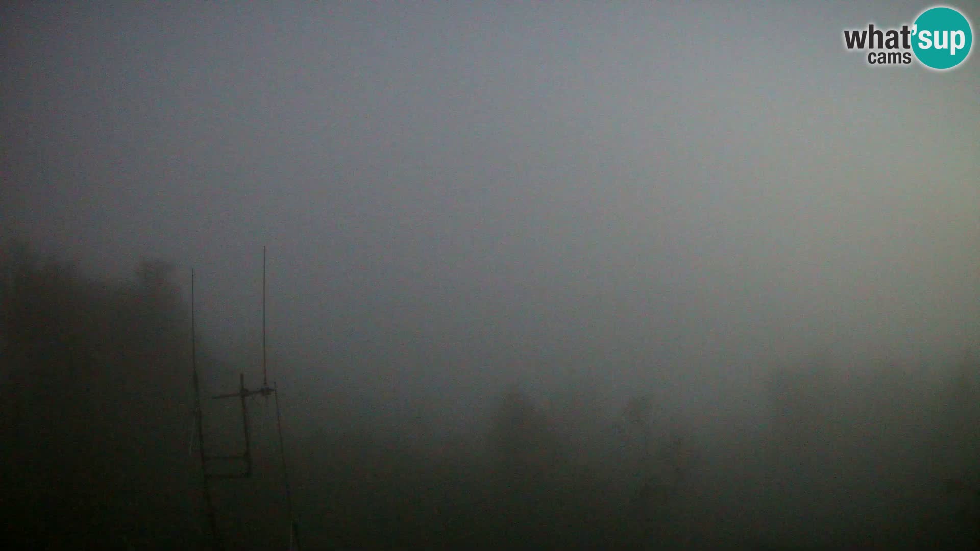 Krim webcam mountain hut | view to Ljubljana – Slovenia