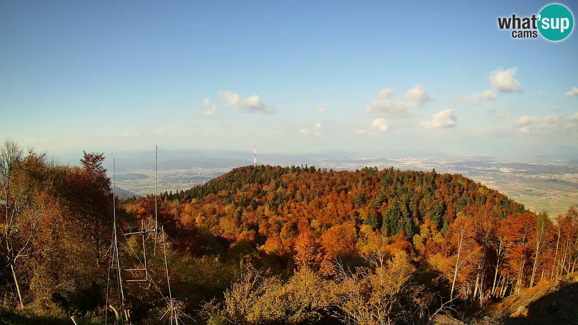 Krim webcam mountain hut | view to Ljubljana – Slovenia