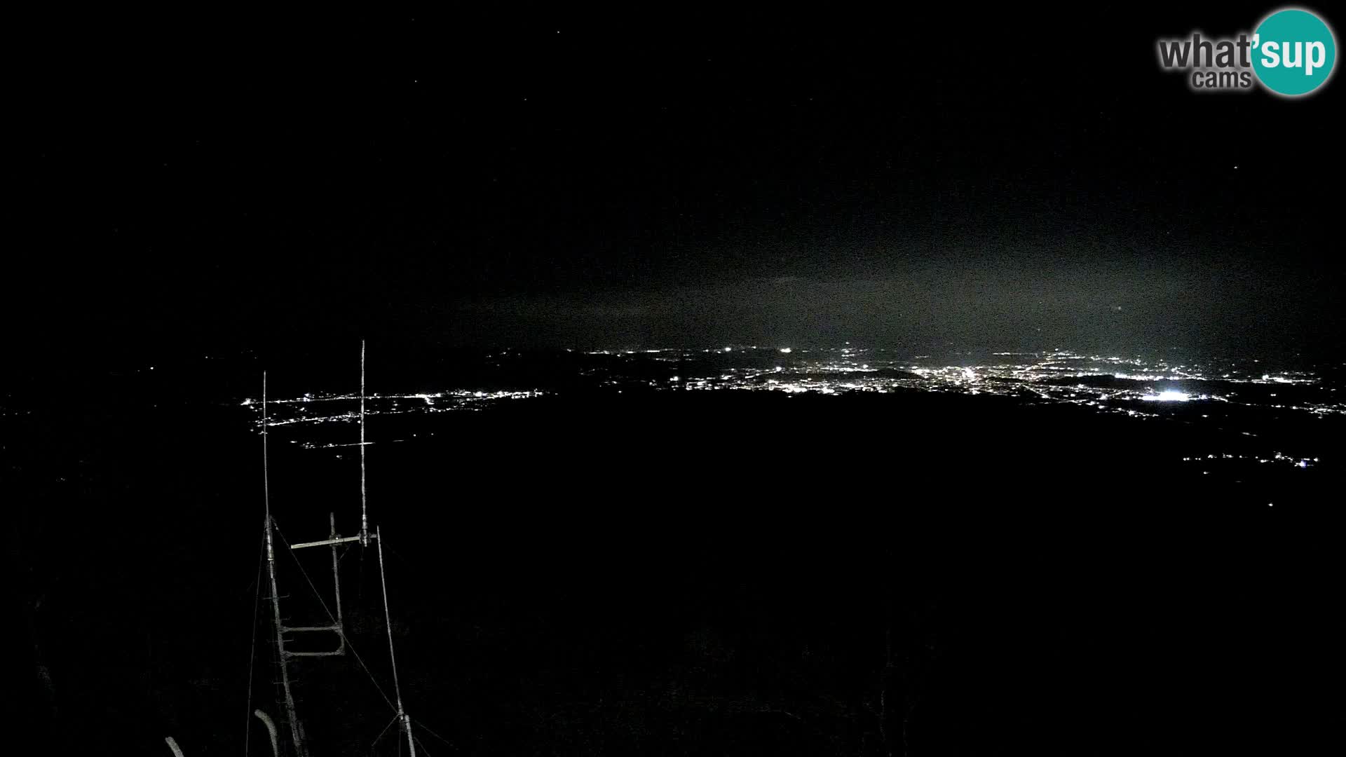 Krim webcam mountain hut | view to Ljubljana – Slovenia