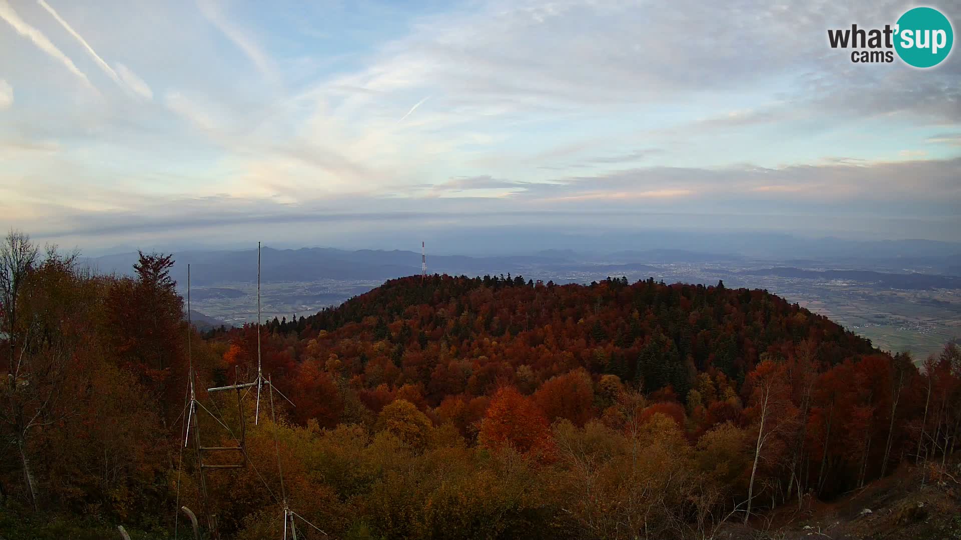 Krim Web cam Berghütte | Blick auf Ljubljana – Slowenien