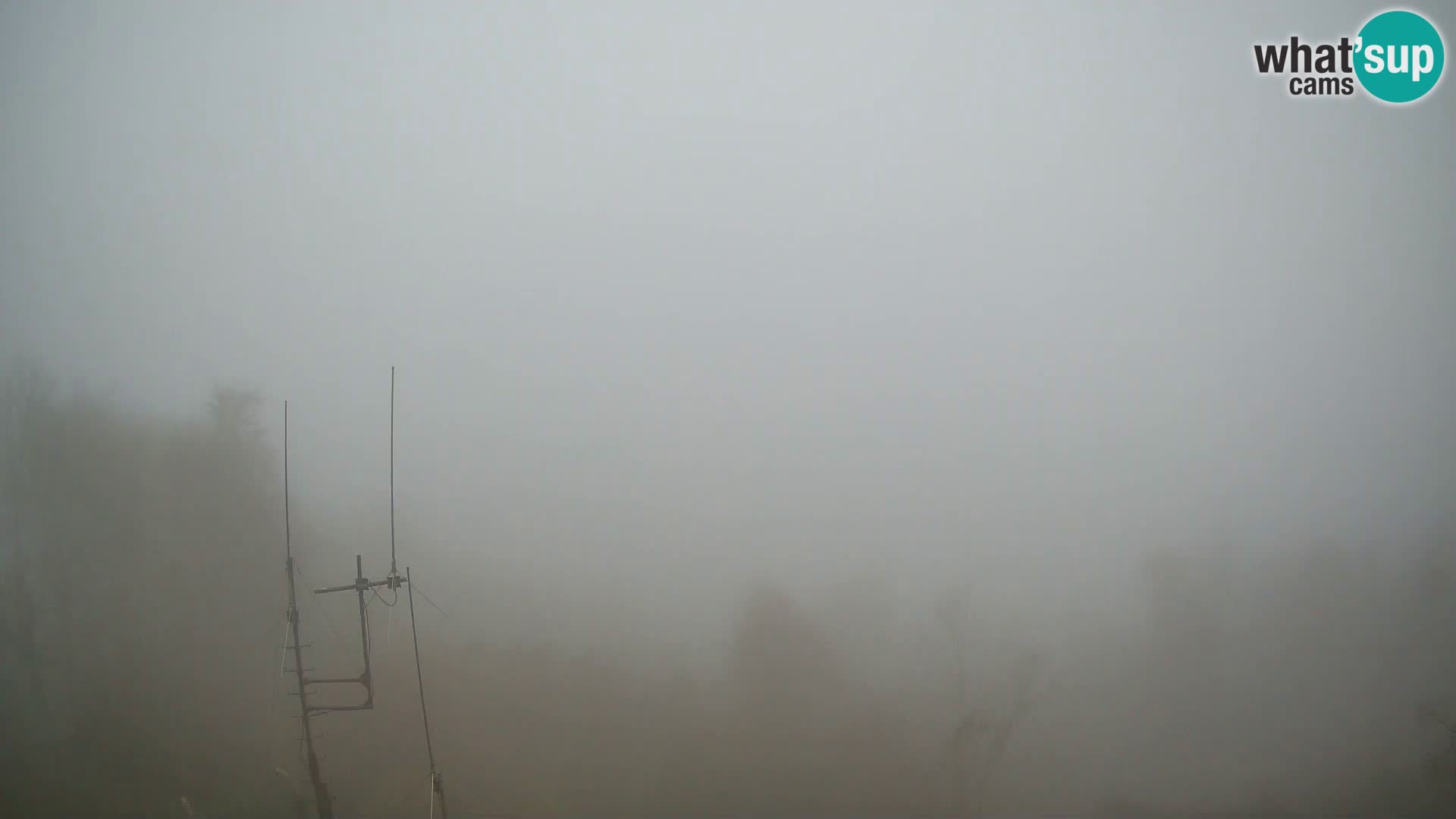Krim webcam mountain hut | view to Ljubljana – Slovenia