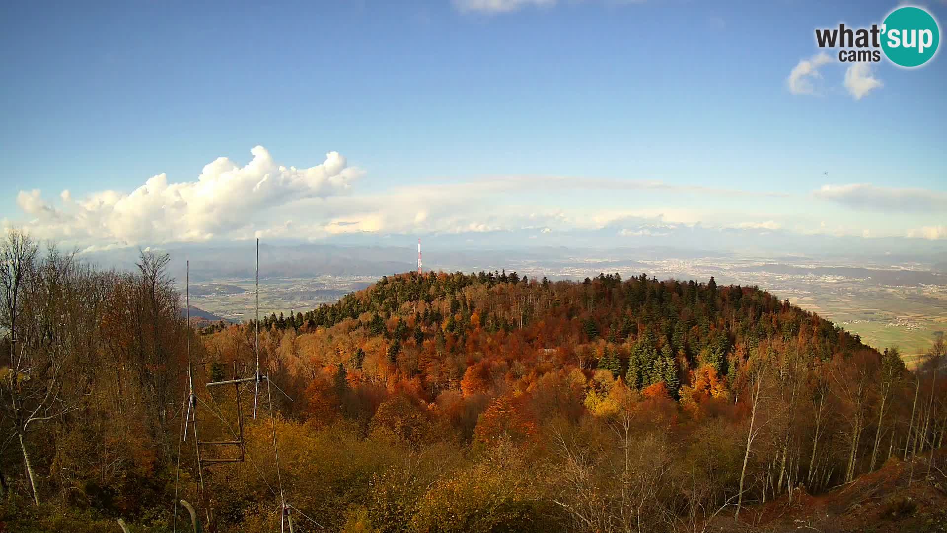 Krim webcam mountain hut | view to Ljubljana – Slovenia