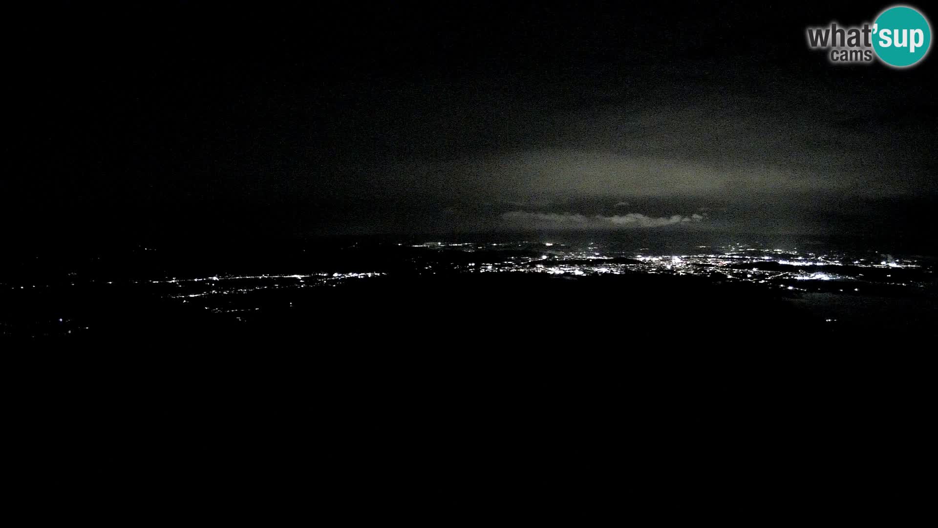 Krim Web cam Berghütte | Blick auf Ljubljana – Slowenien
