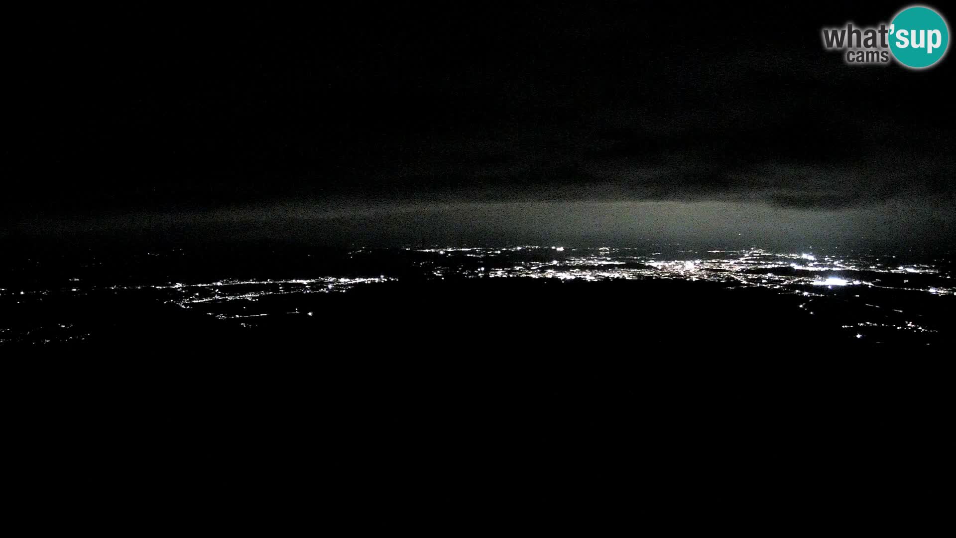 Krim Web cam Berghütte | Blick auf Ljubljana – Slowenien