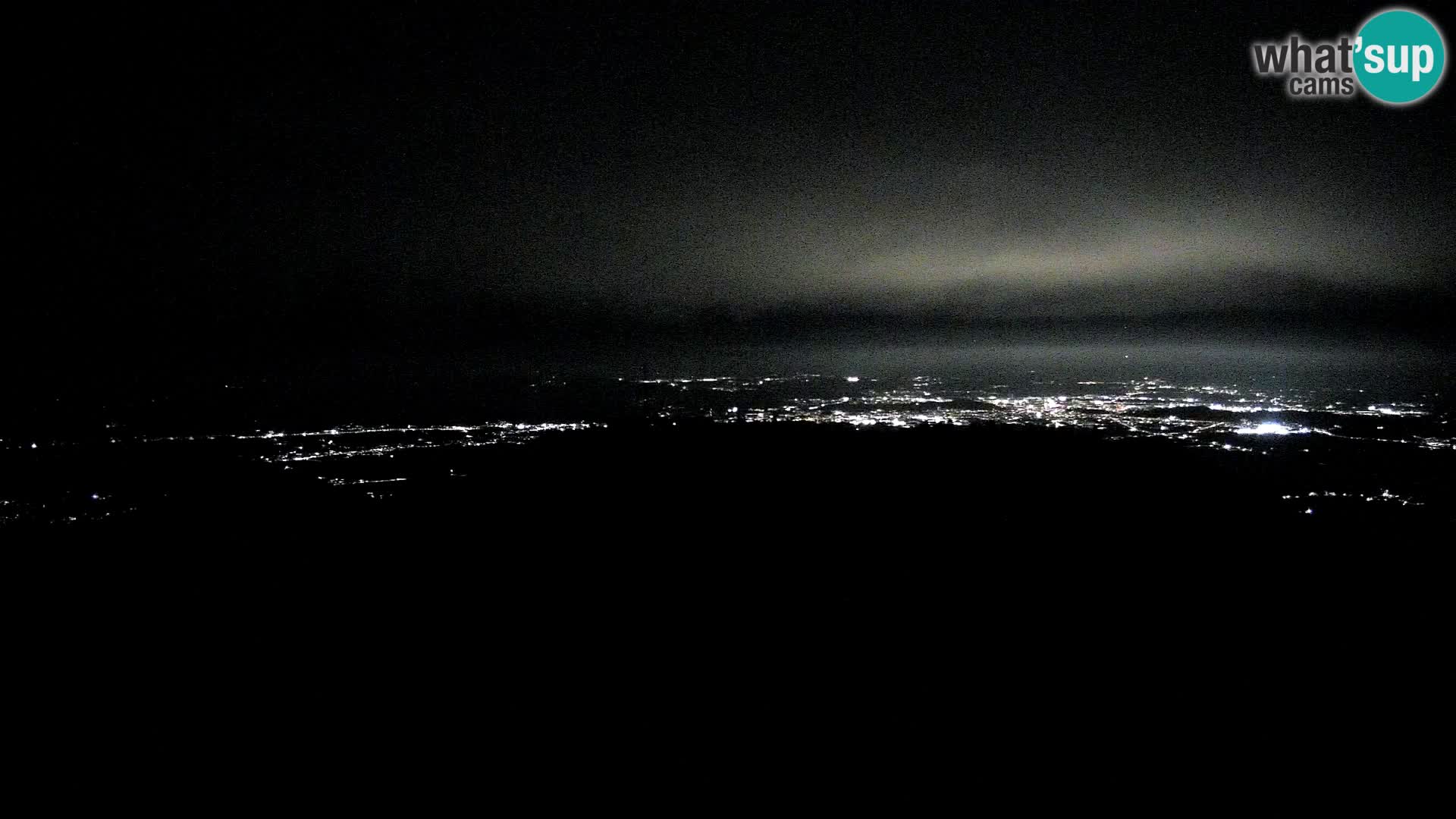Krim Web cam Berghütte | Blick auf Ljubljana – Slowenien