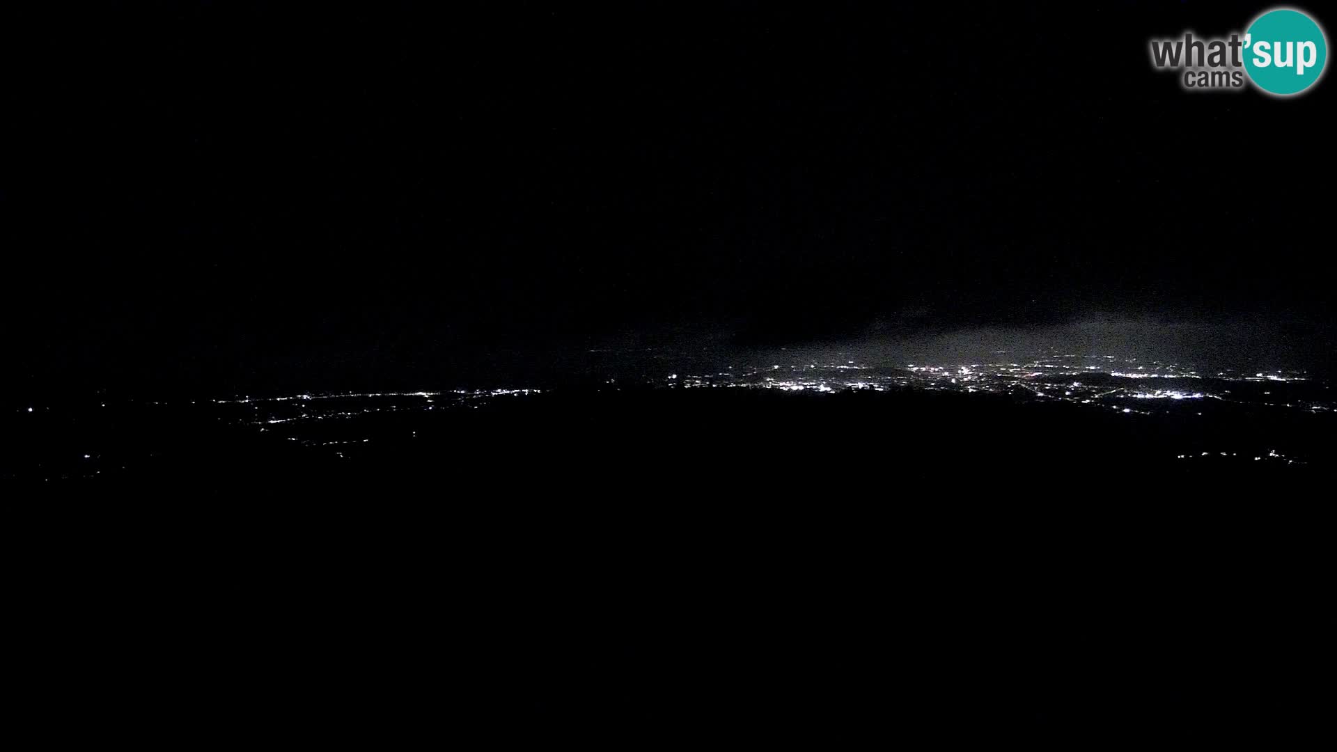 Krim webcam mountain hut | view to Ljubljana – Slovenia