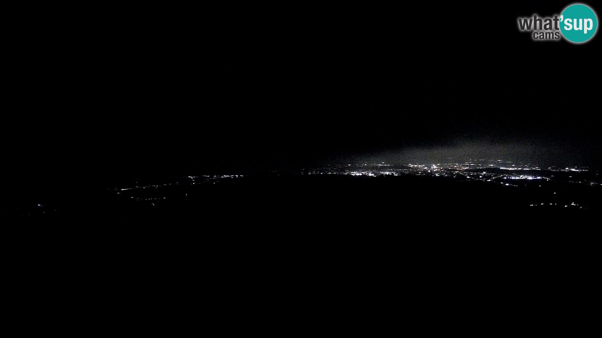 Krim webcam mountain hut | view to Ljubljana – Slovenia