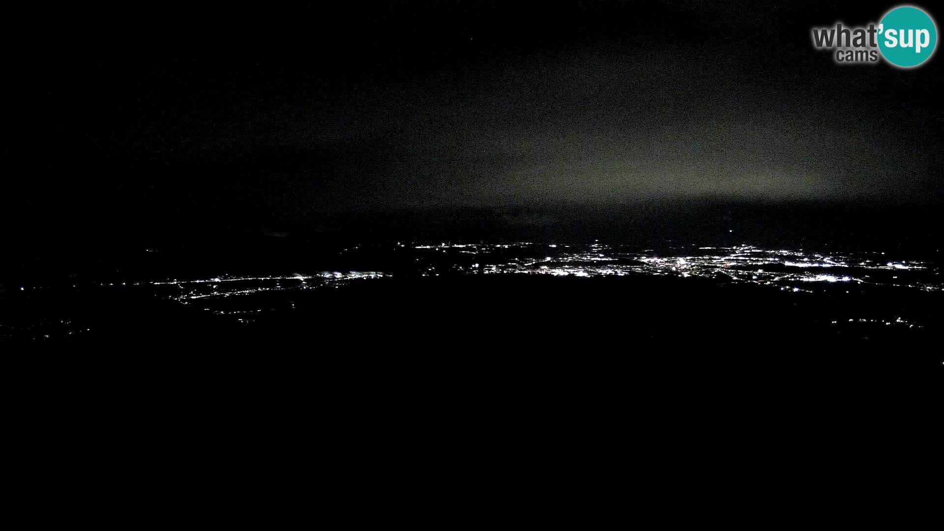 Krim Web cam Berghütte | Blick auf Ljubljana – Slowenien