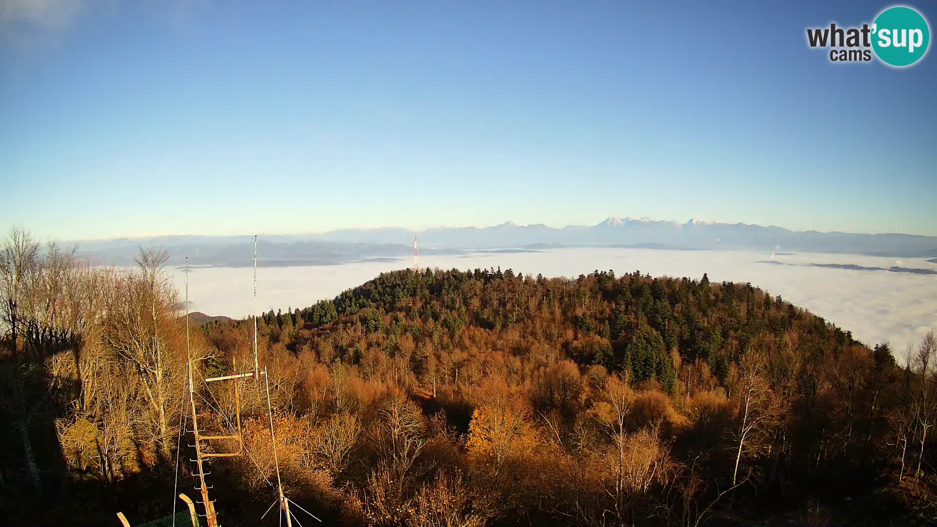 Krim Web cam Berghütte | Blick auf Ljubljana – Slowenien